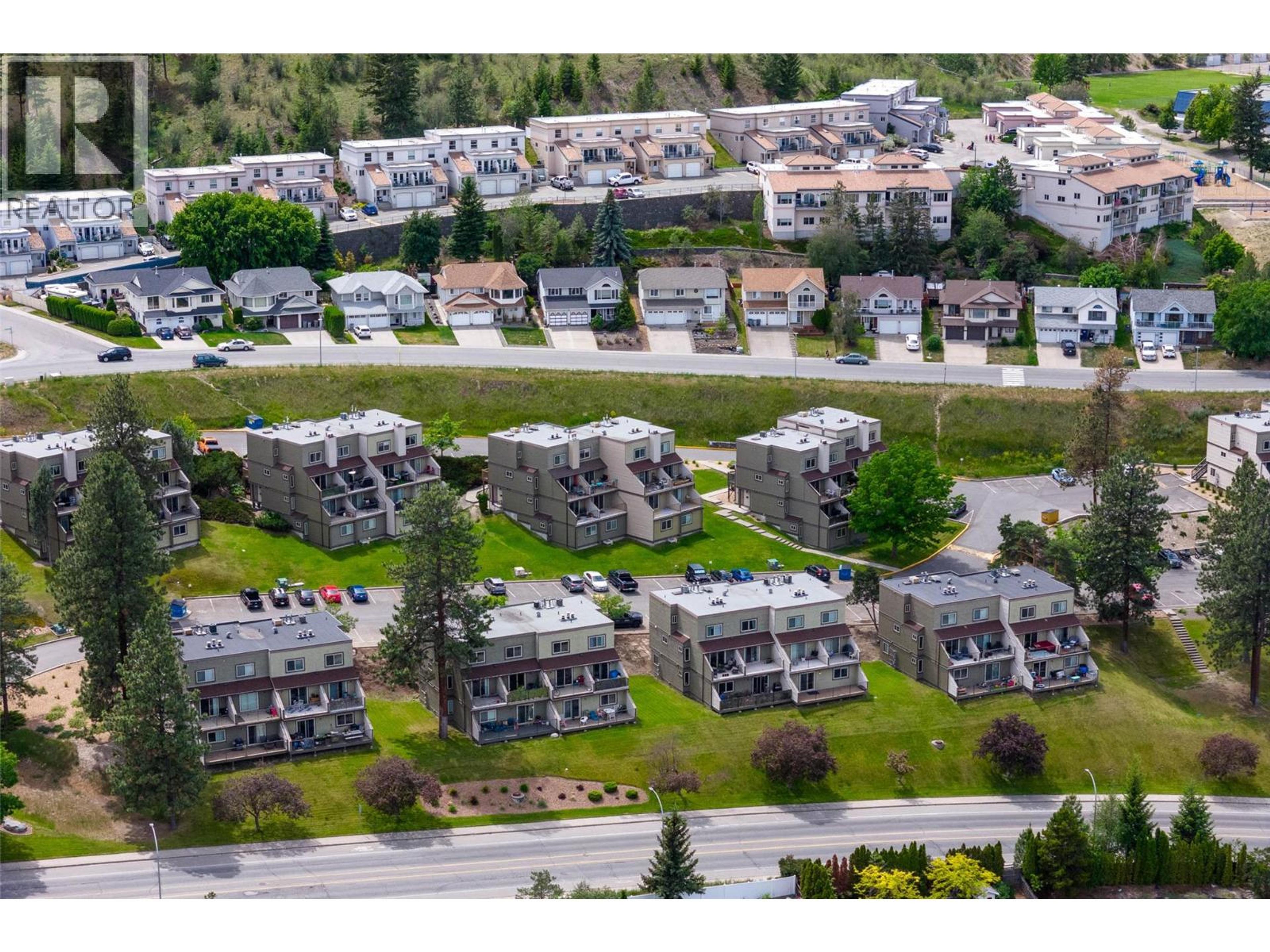 1750 Summit Drive, Kamloops - Exteriors - Full Complex View, Drone/Aerial View - Photo 2