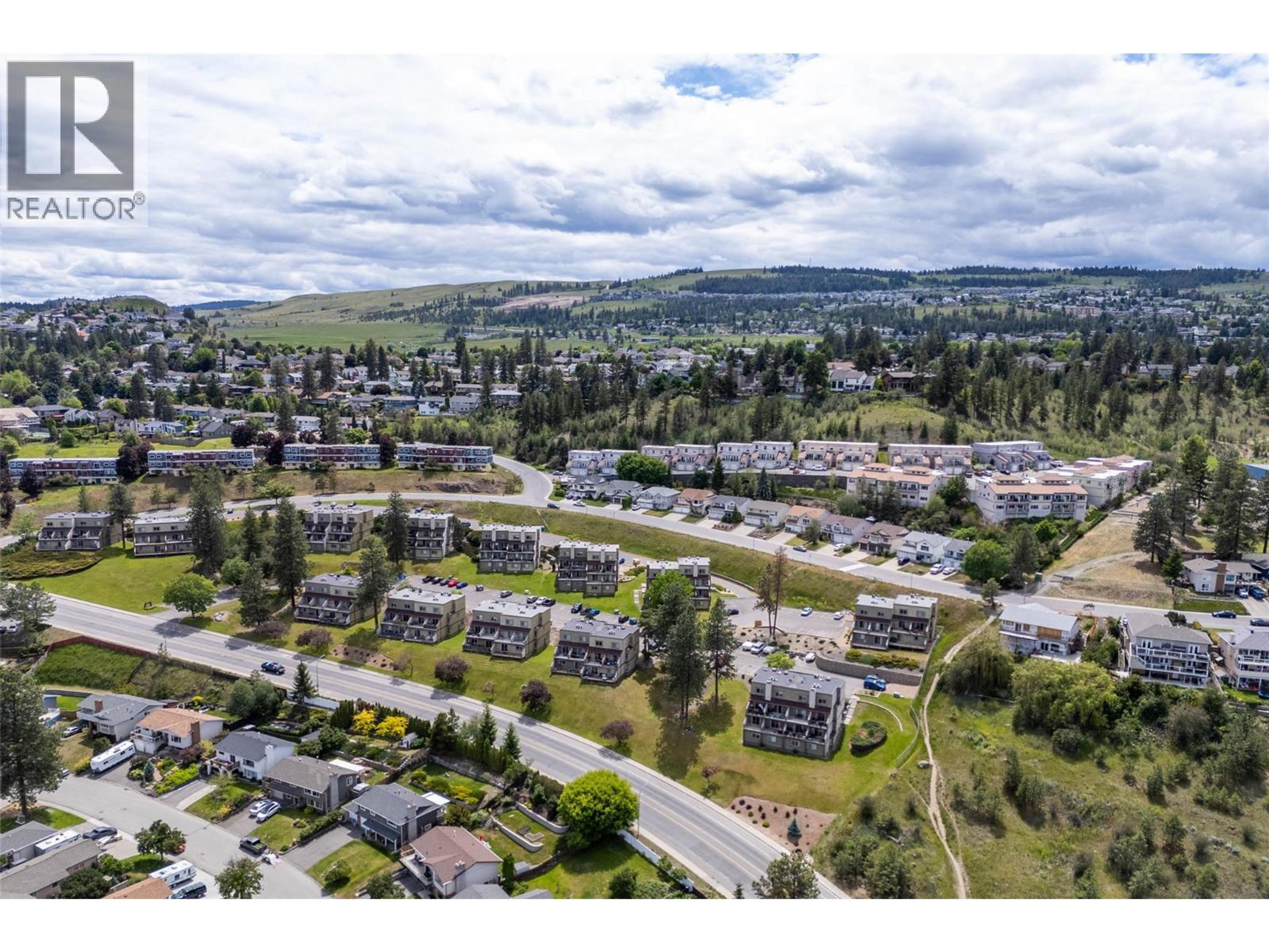 1750 Summit Drive, Kamloops - Exteriors - Full Complex View, Drone/Aerial View - Photo 8