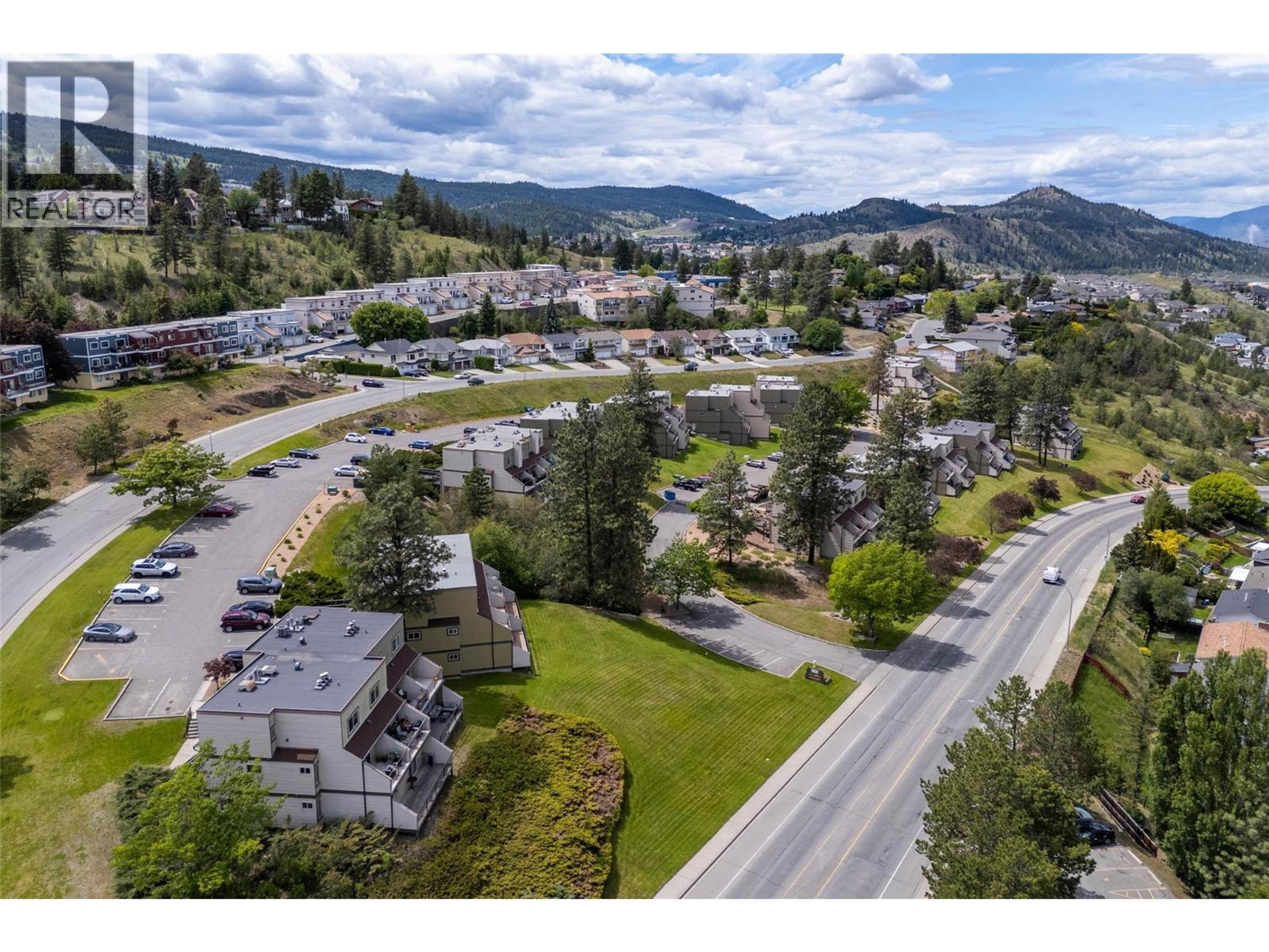 1750 Summit Drive, Kamloops - Exteriors - Full Complex View, Drone/Aerial View - Photo 9
