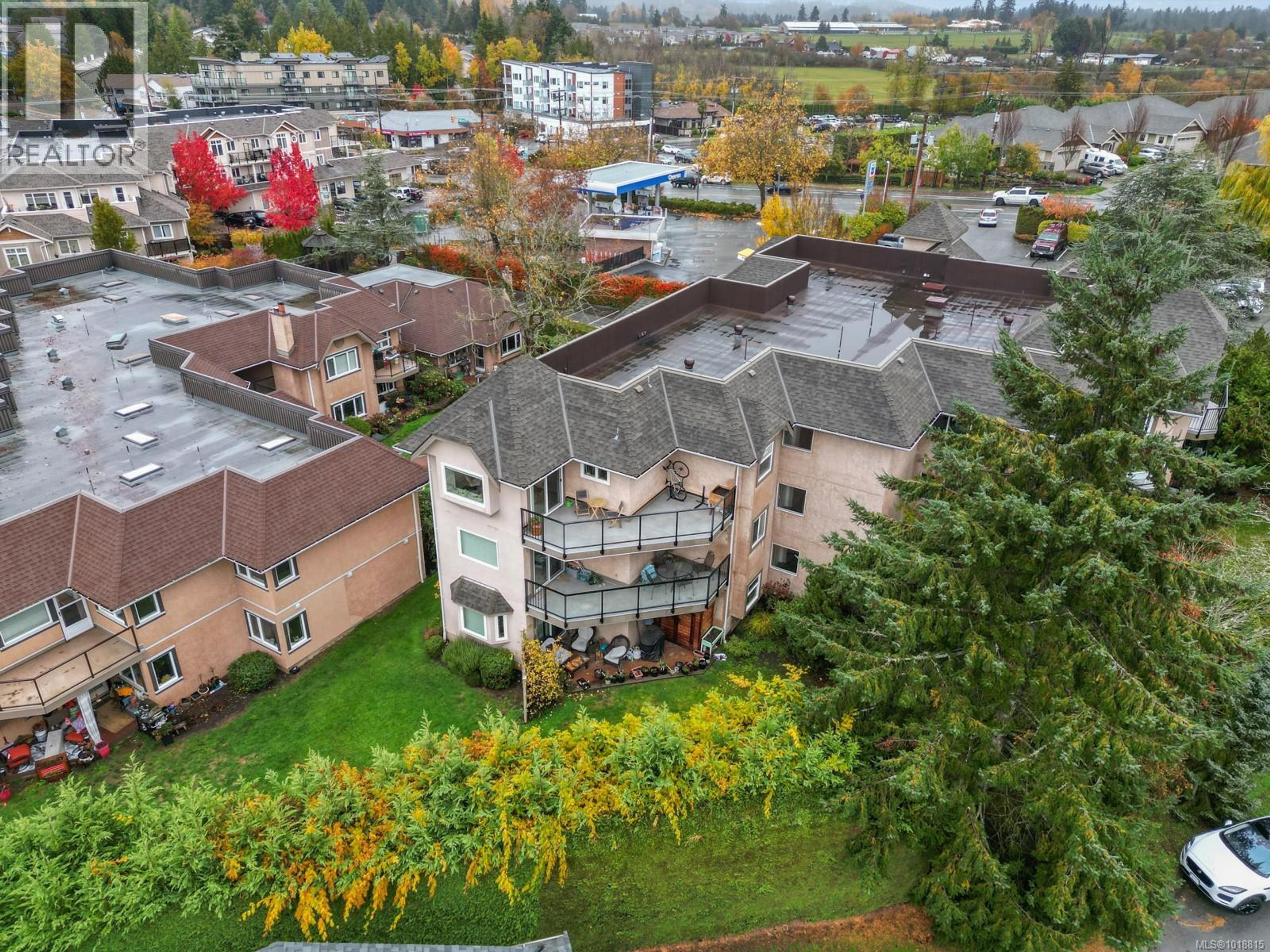 7070 West Saanich Rd, Central Saanich - Exteriors - Full Complex View, Drone/Aerial View - Photo 4