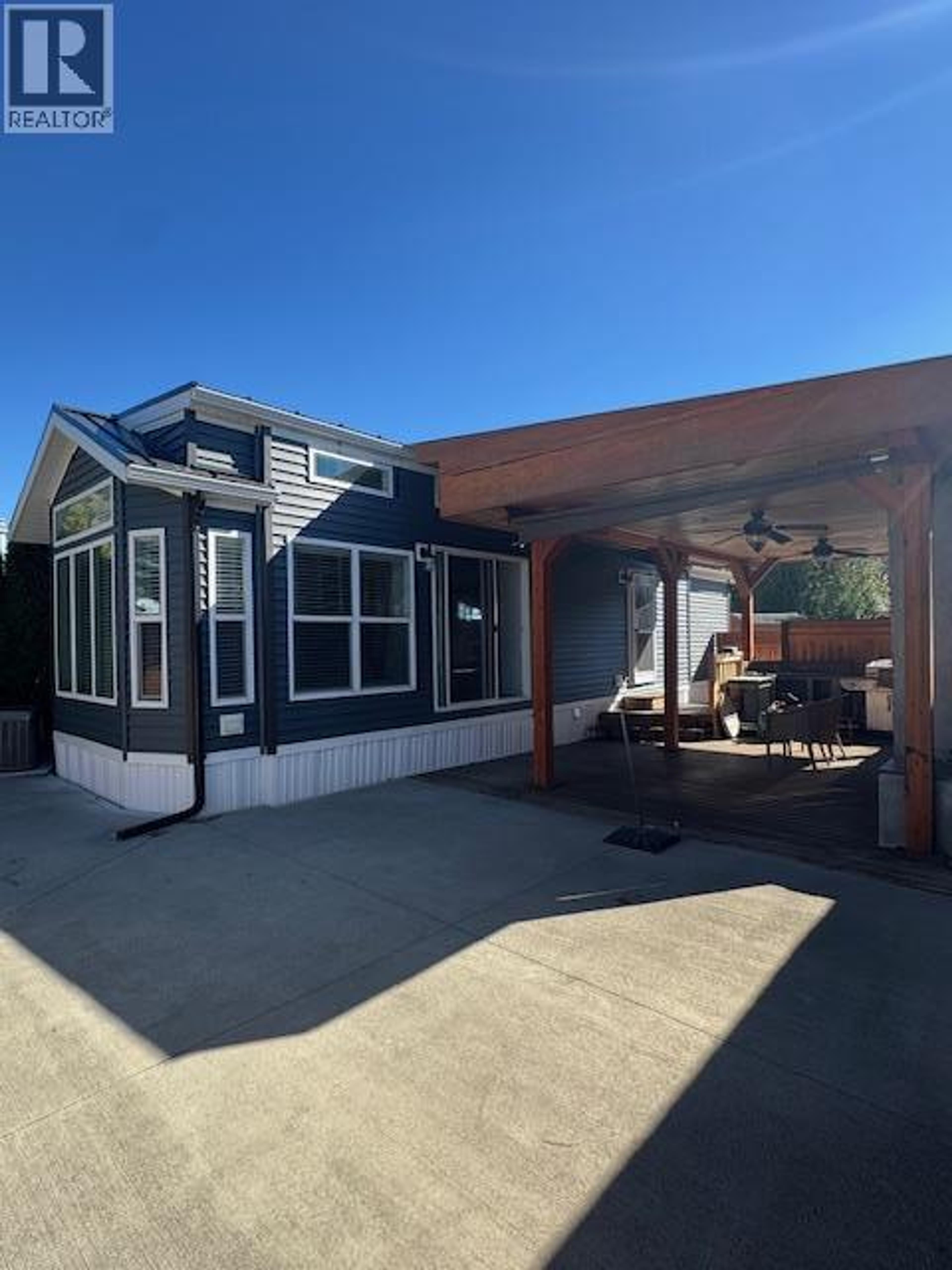 1383 Silver Sands Road, Sicamous - Exteriors - Photo 6