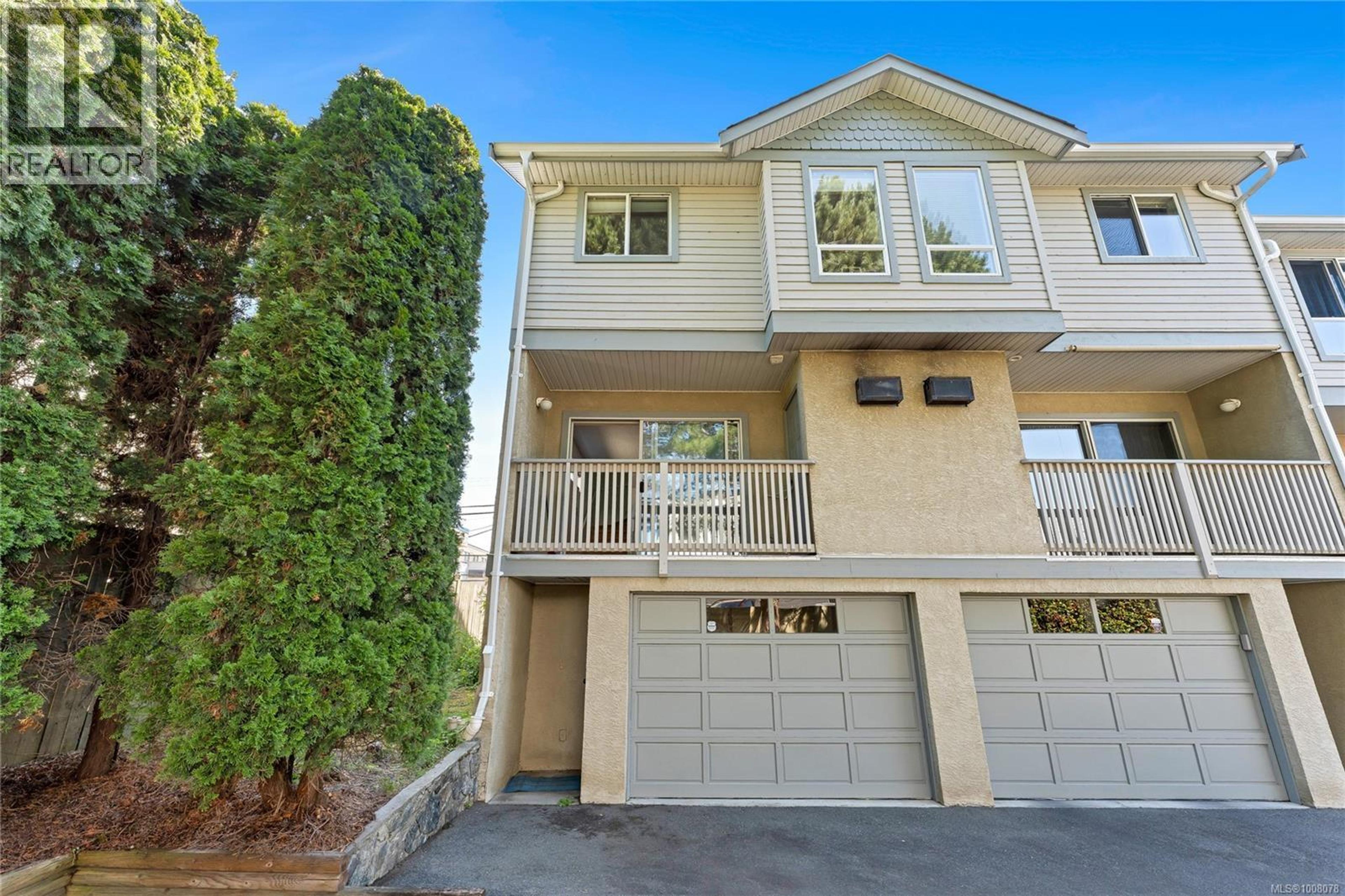 3014 Scott St, Victoria - Exteriors - Photo 1