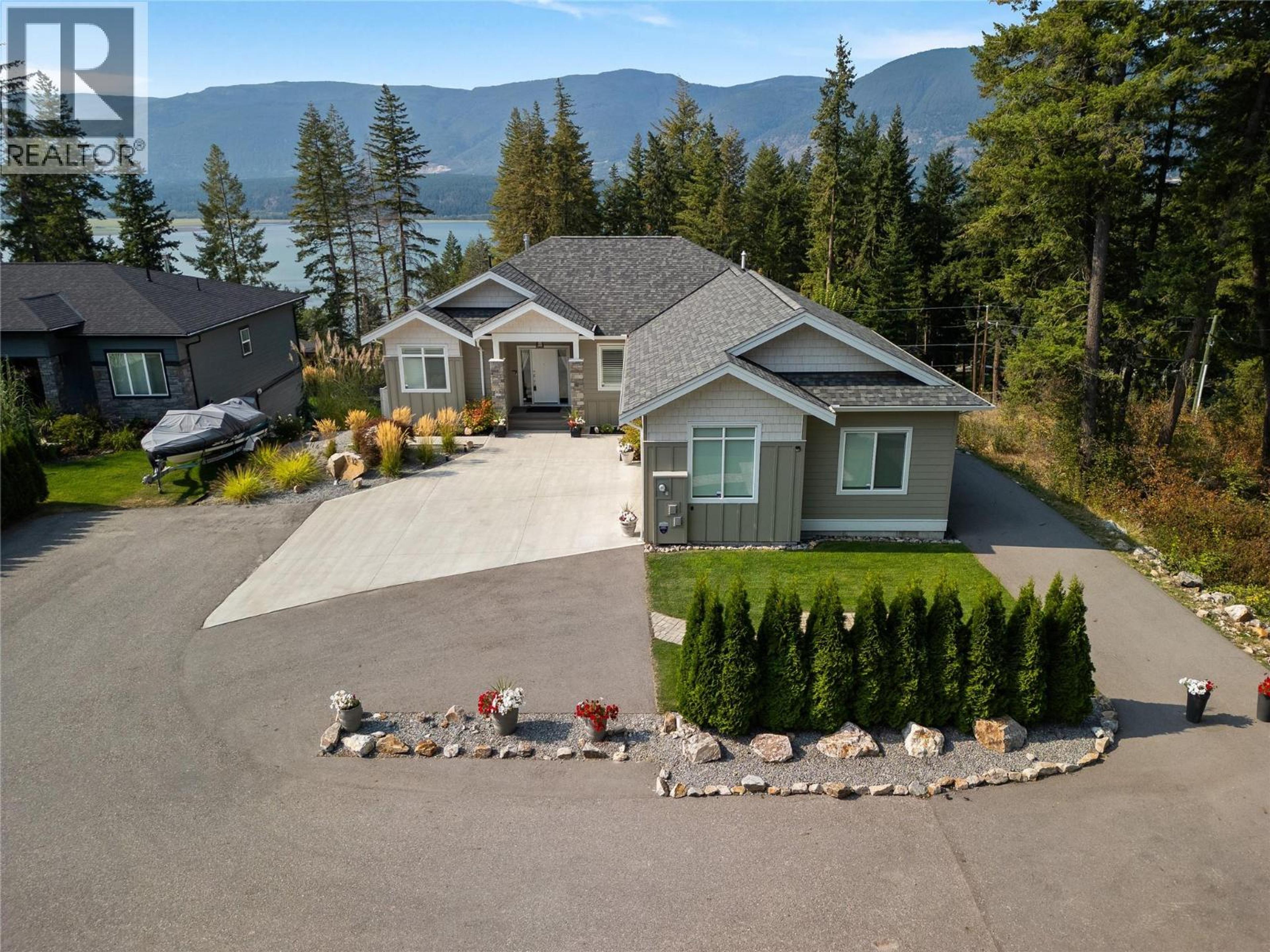 3820 20th Street NE, Salmon Arm - Exteriors - Drone/Aerial View - Photo 3