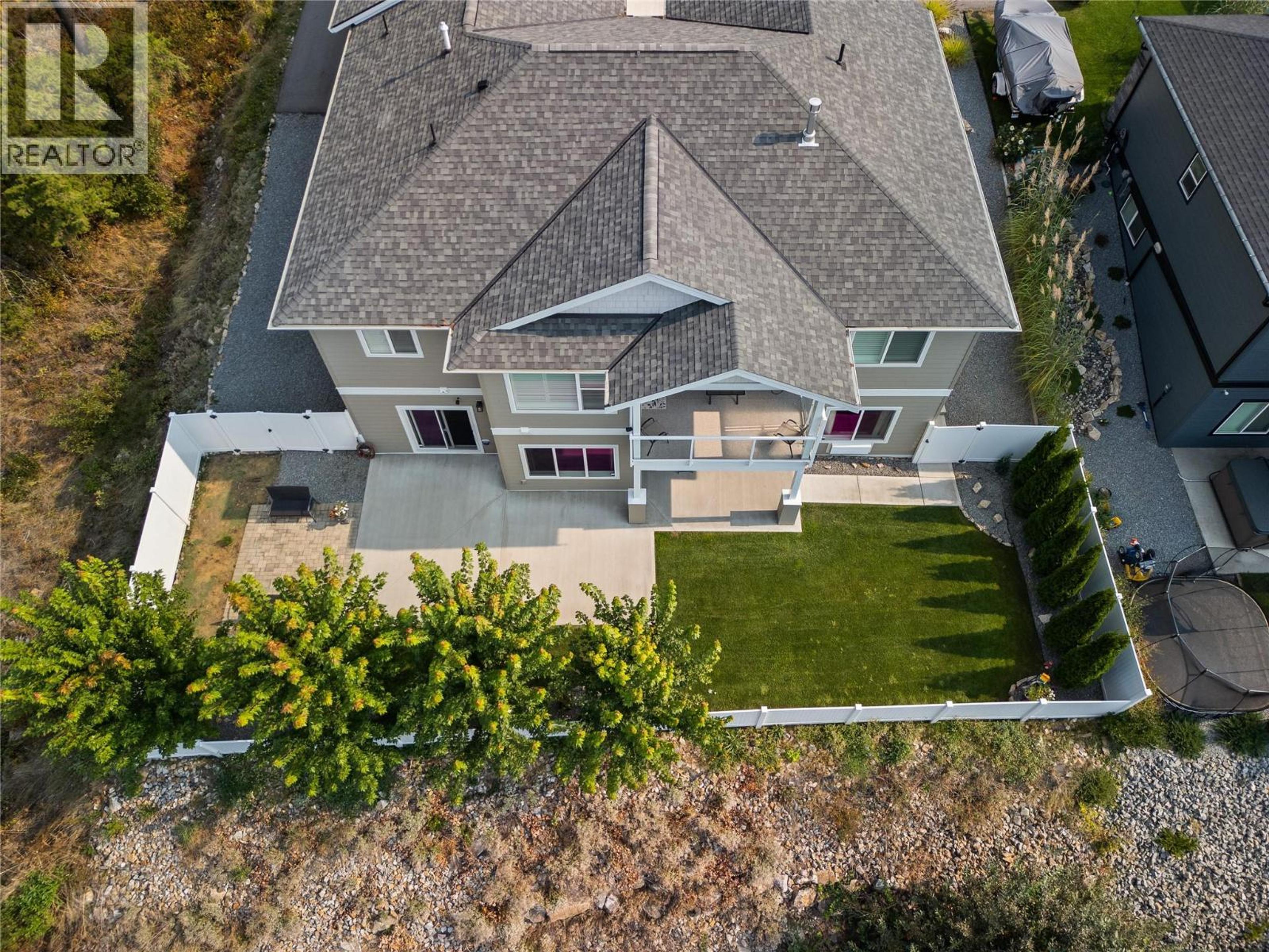 3820 20th Street NE, Salmon Arm - Exteriors - Drone/Aerial View - Photo 9