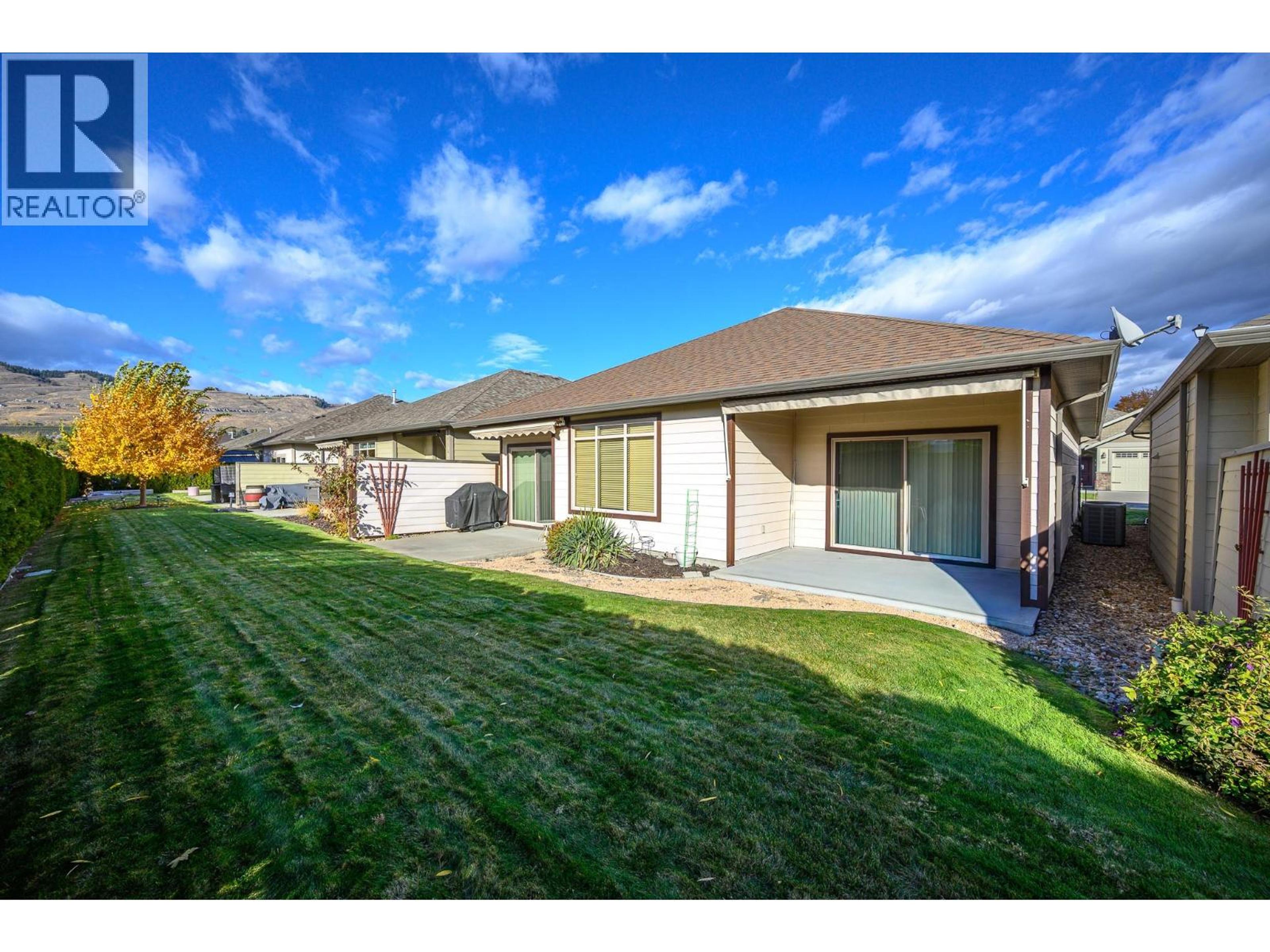 1000 Snowberry Road, Vernon - Exteriors - Photo 2