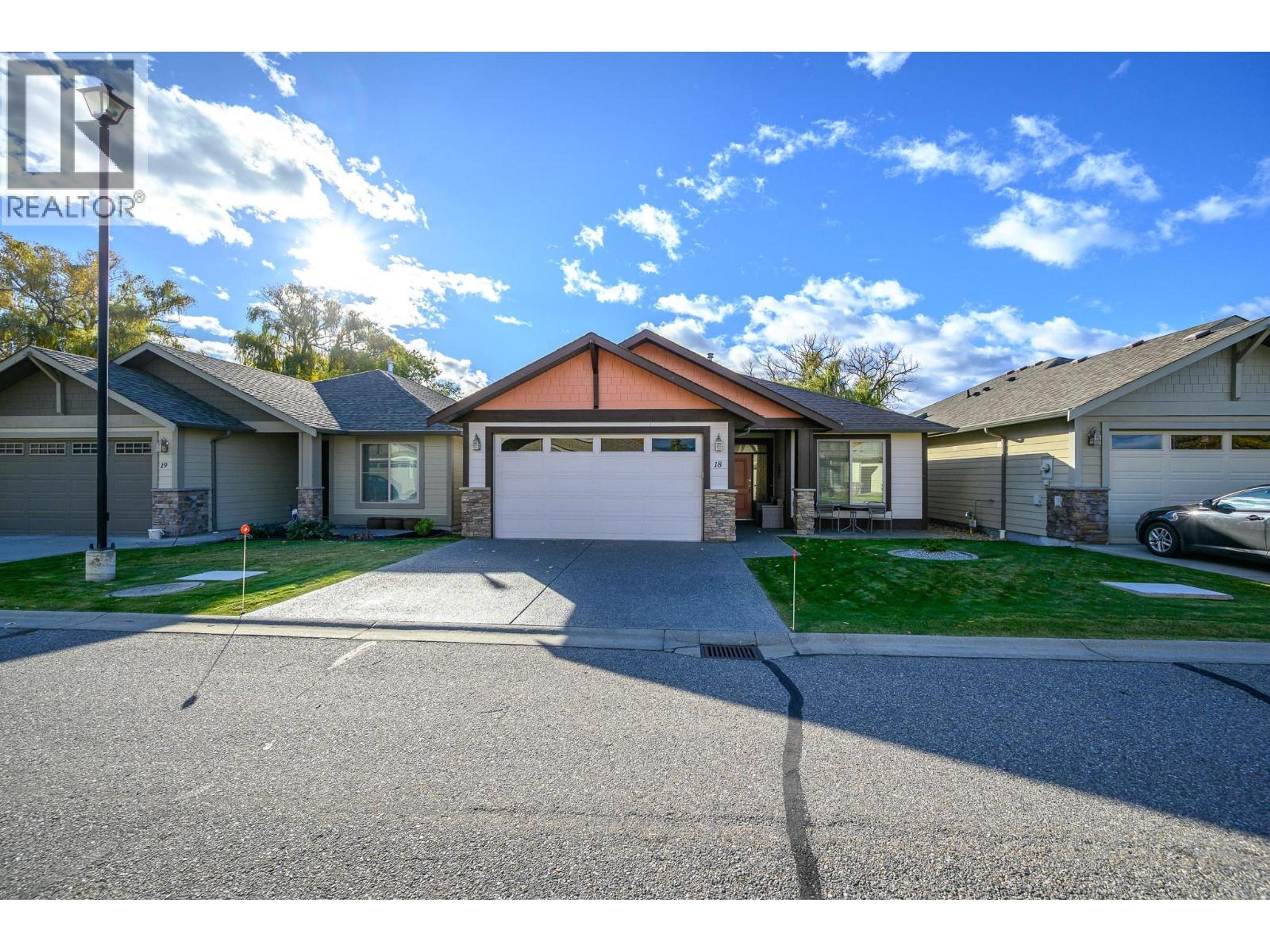 1000 Snowberry Road, Vernon - Exteriors - Photo 9