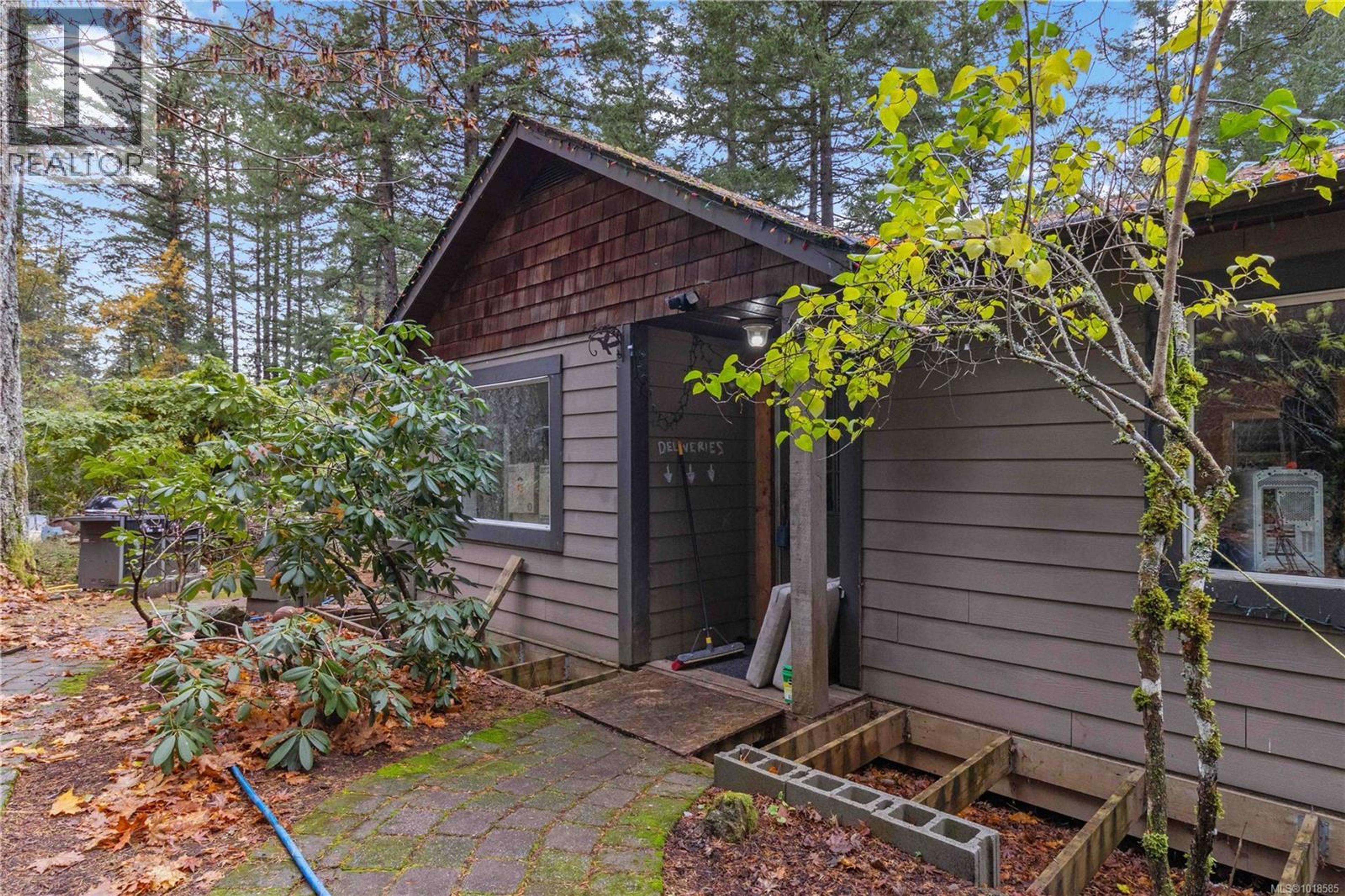 660 Millstream Lake Rd, Highlands - Exteriors - Photo 6