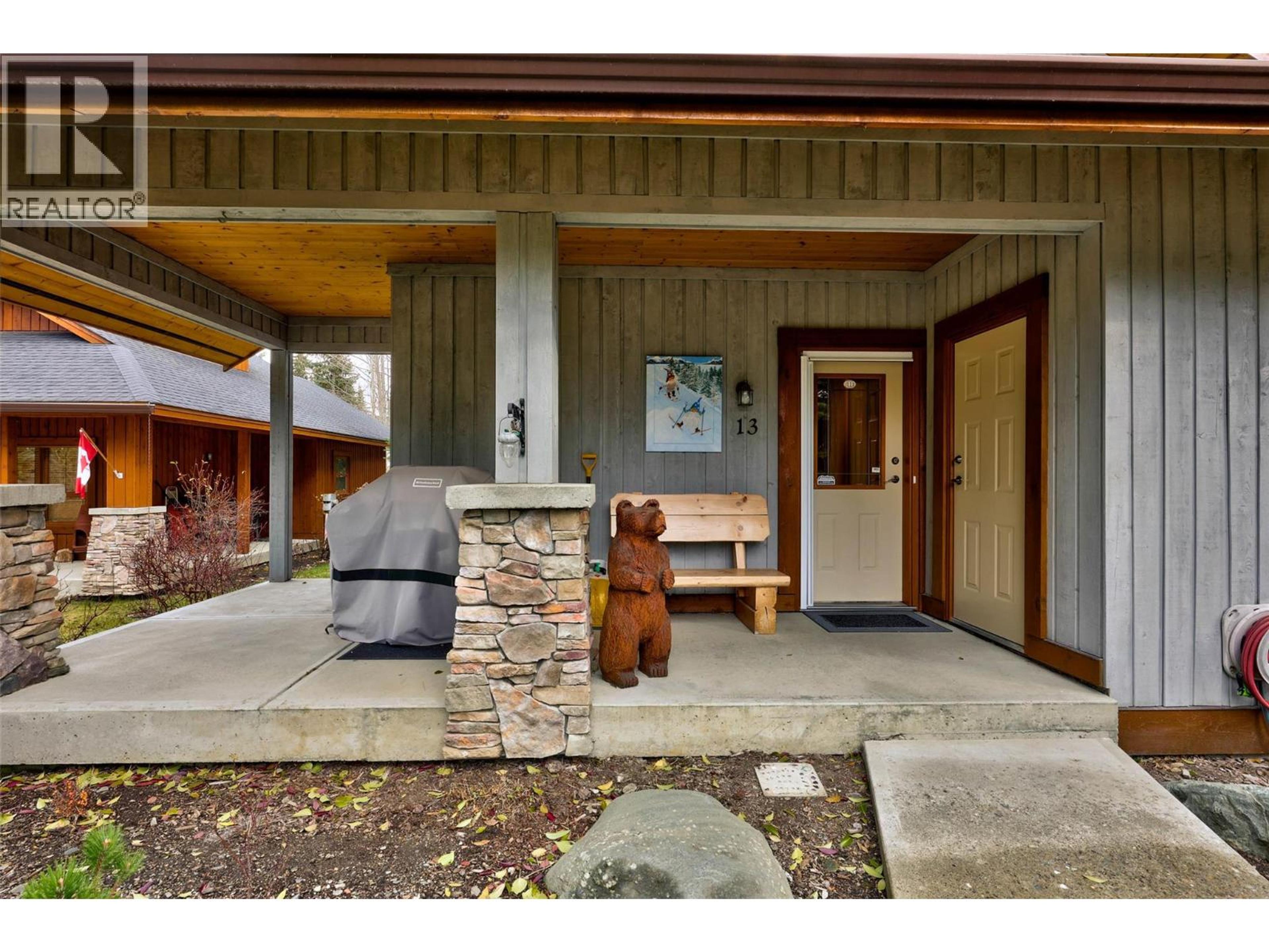 2715 Fairways Drive, Sun Peaks - Exteriors - Photo 6