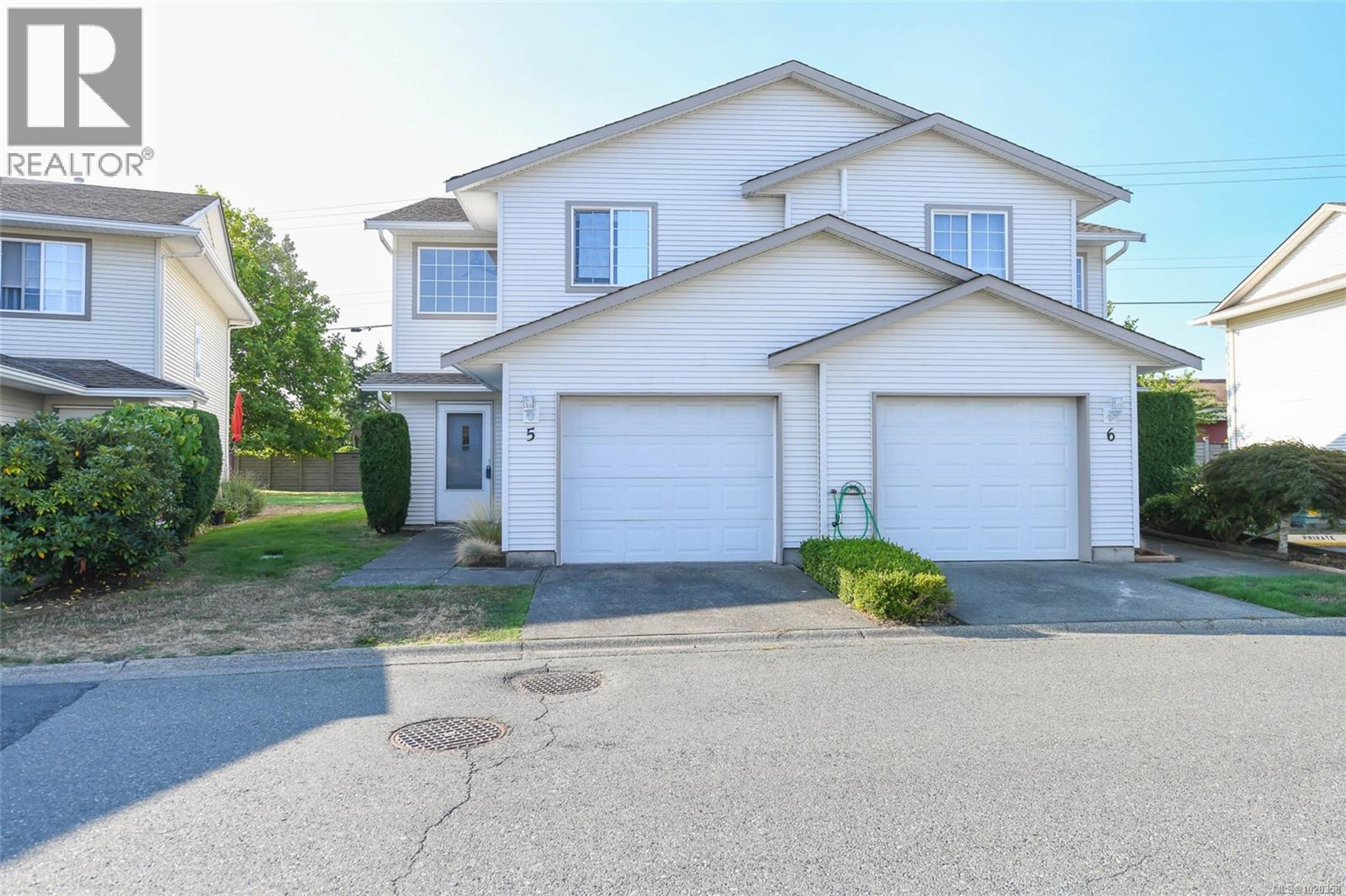 717 Aspen Rd, Comox - Exteriors - Photo 1