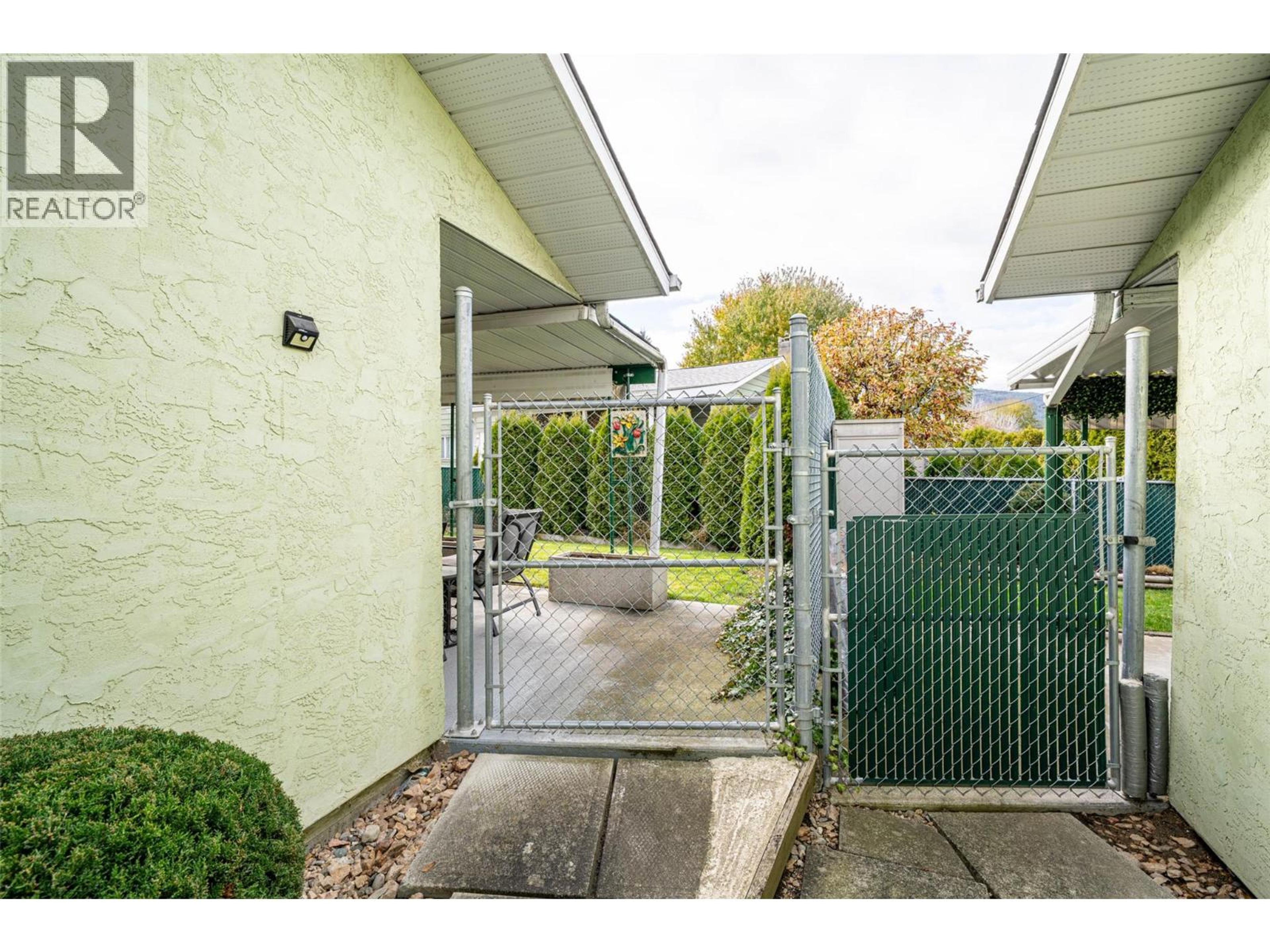 2180 Fletcher Street, Armstrong - Exteriors - Photo 5