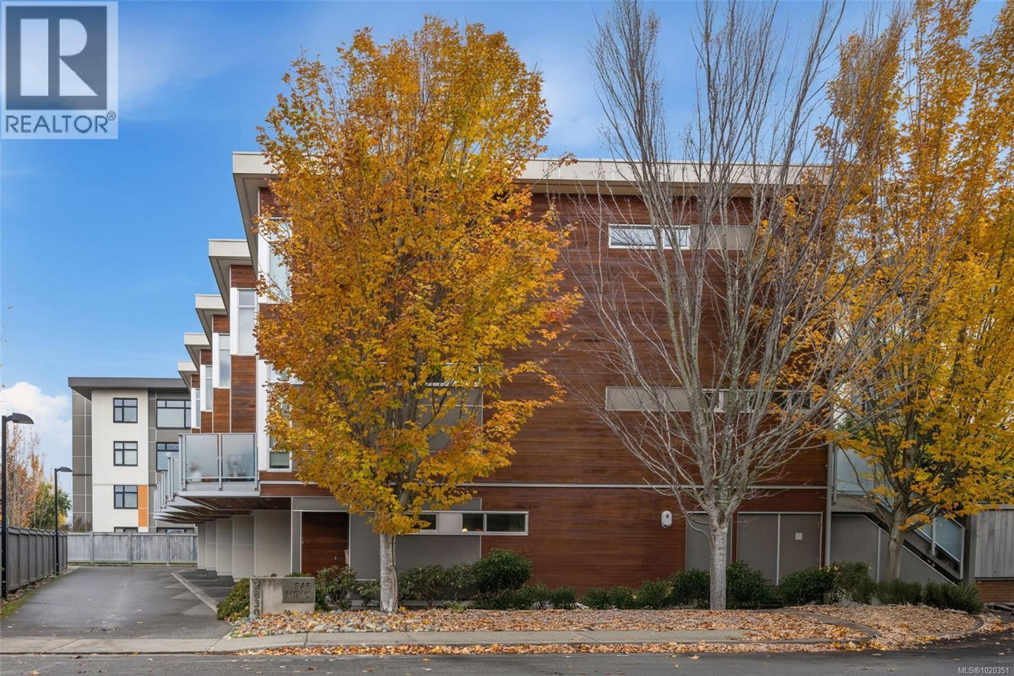 2830 Irma St, Victoria - Exteriors - Full Complex View - Photo 2