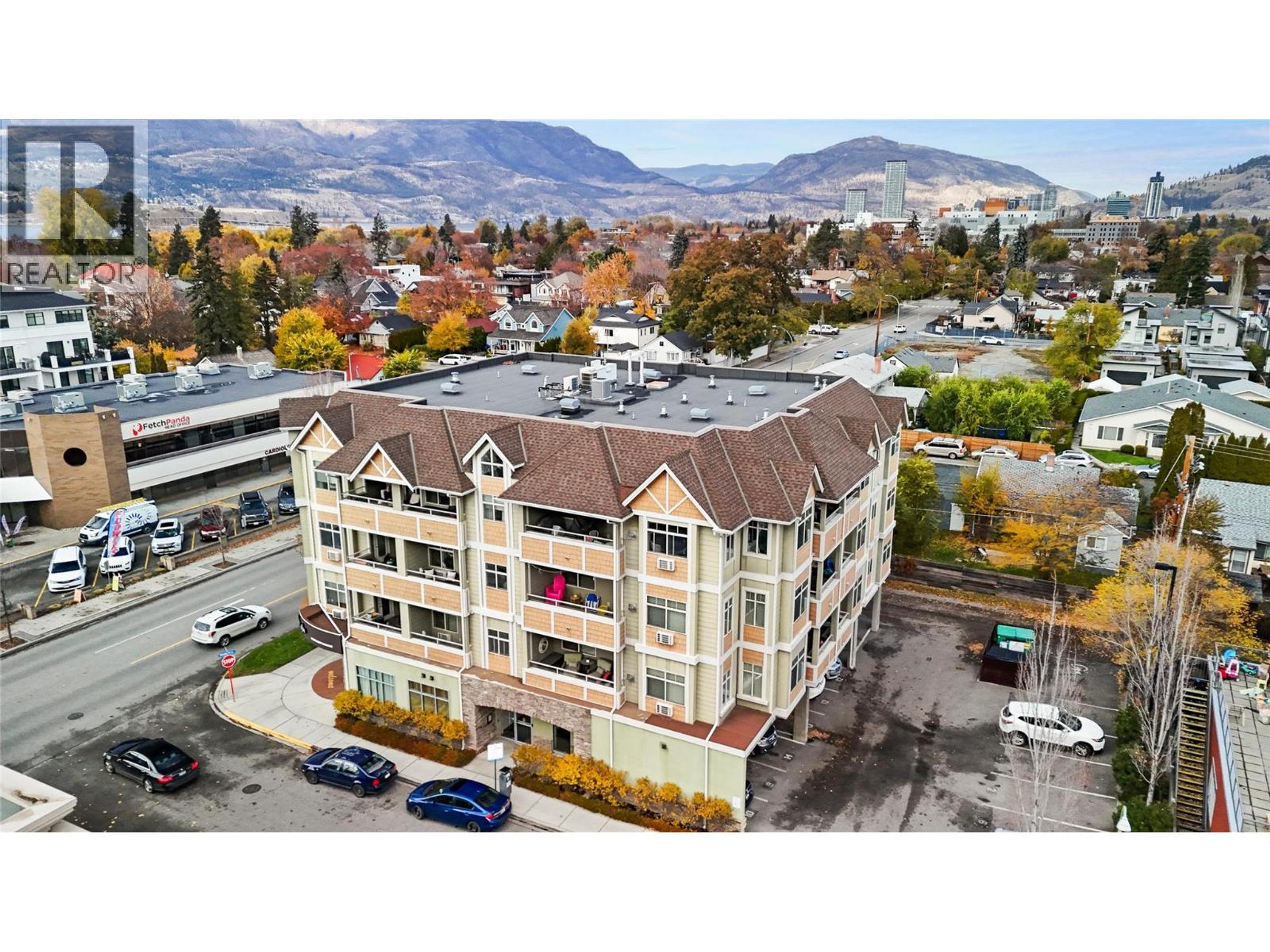 538 McKay Avenue, Kelowna - Exteriors - Full Complex View, Drone/Aerial View - Photo 1