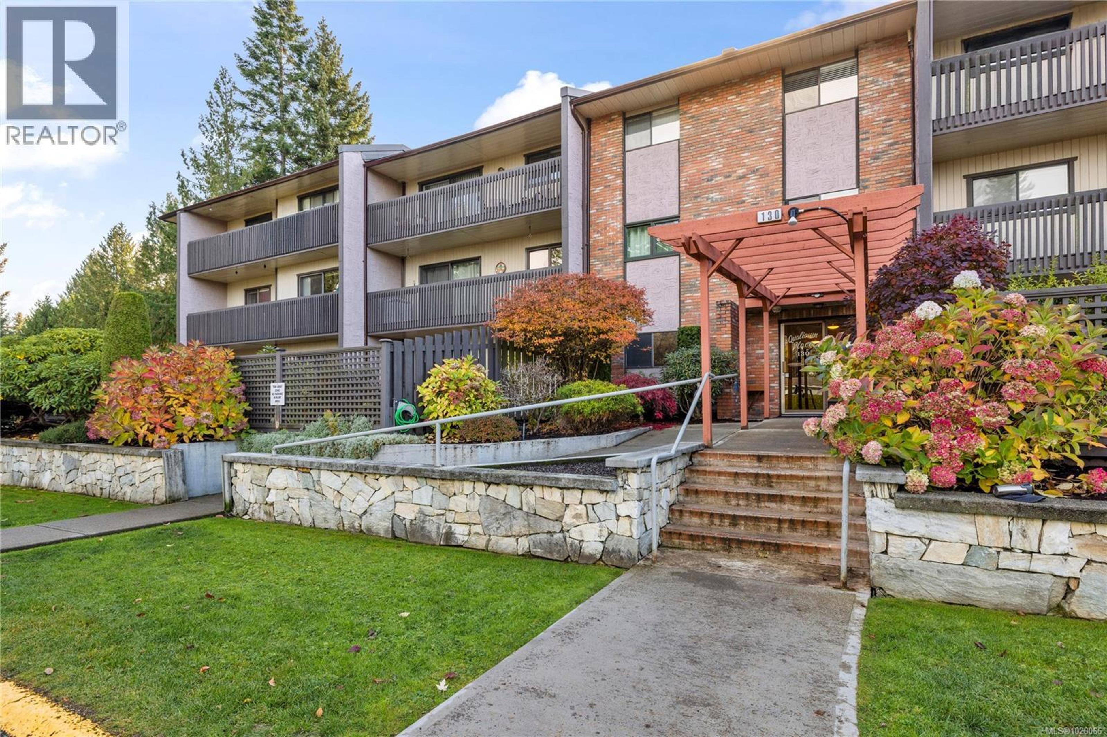 130 Sunningdale Rd E, Qualicum Beach - Exteriors - Photo 2