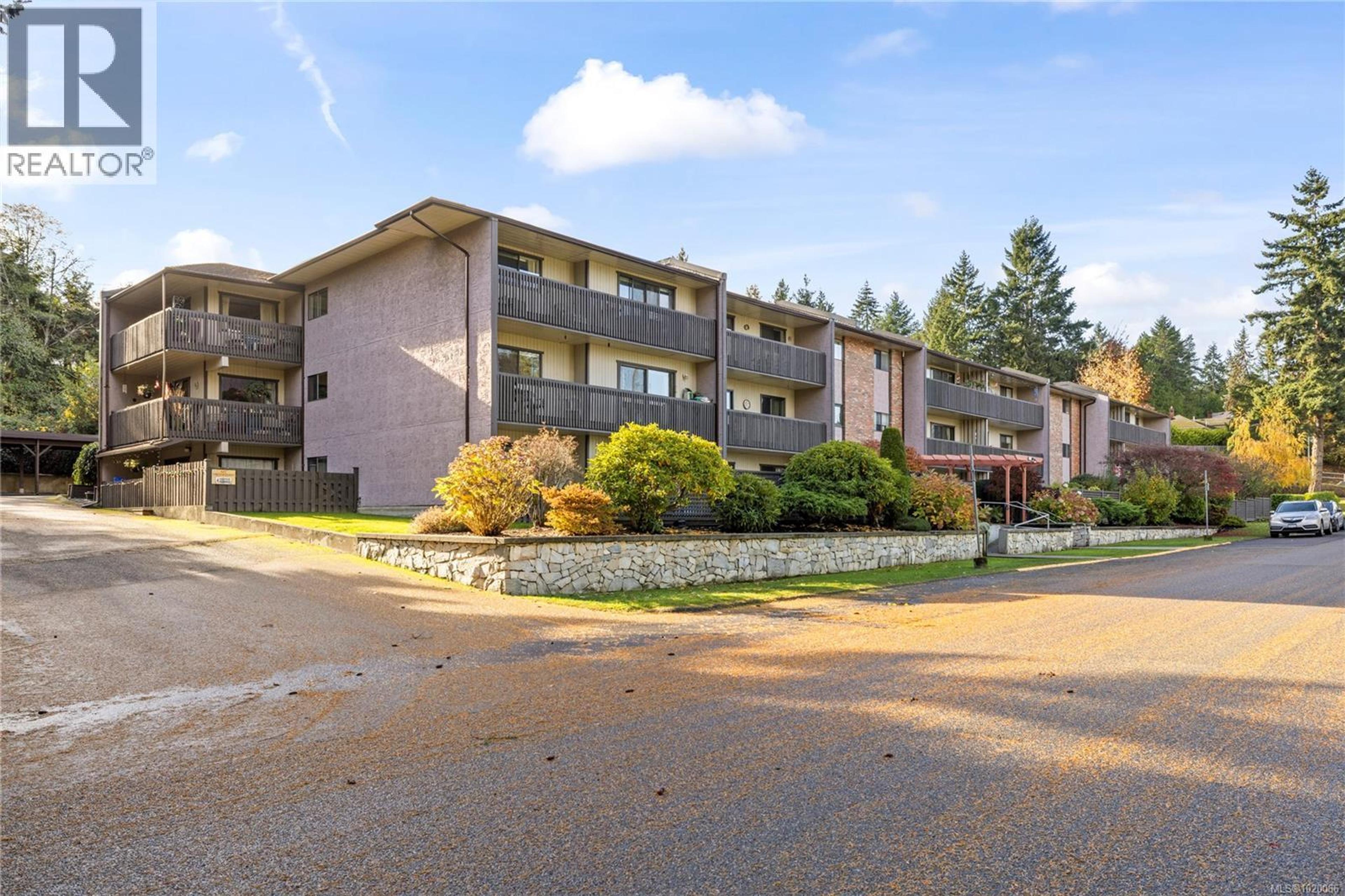 130 Sunningdale Rd E, Qualicum Beach - Exteriors - Full Complex View - Photo 3