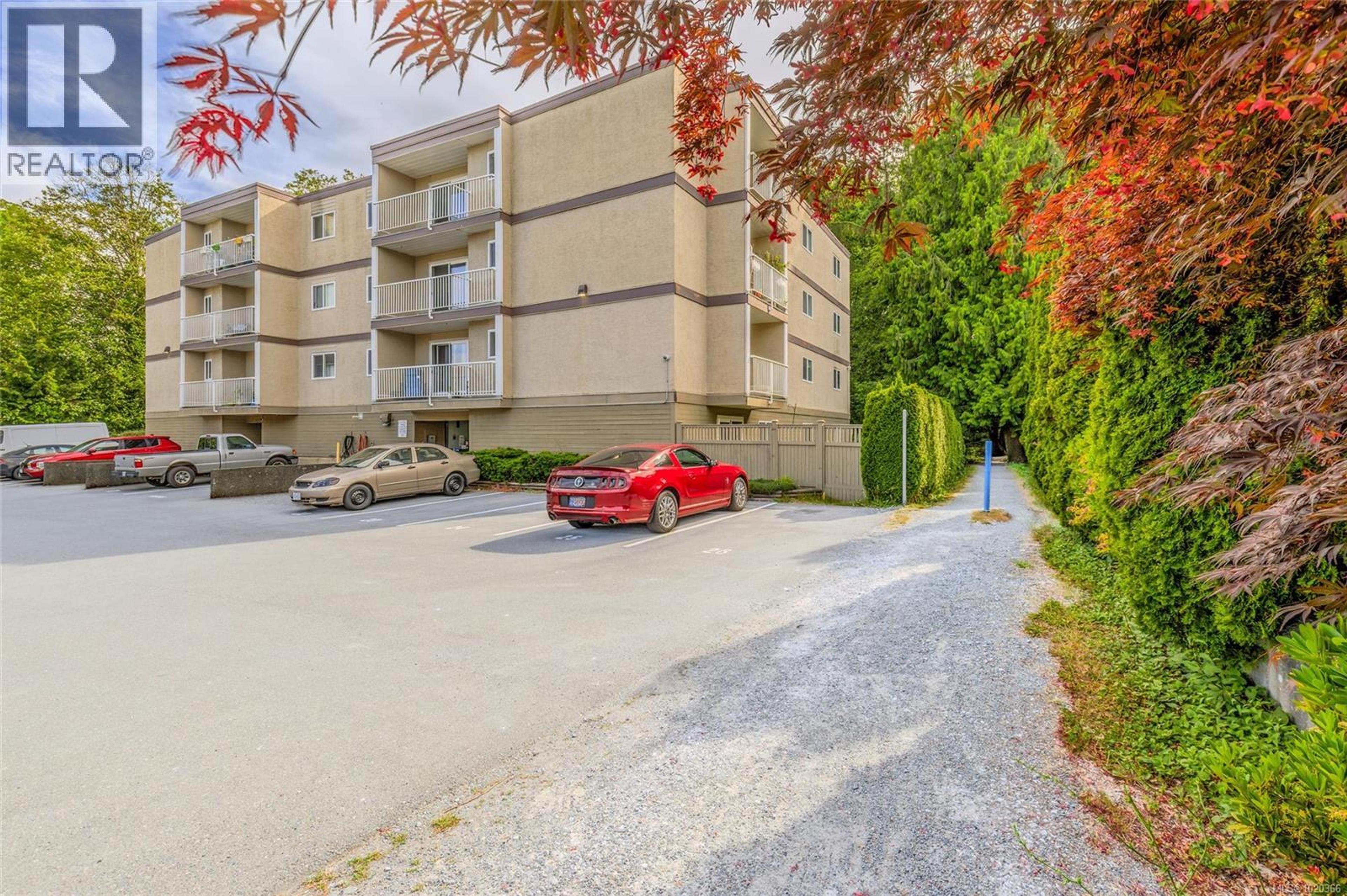 1187 Seafield Cres, Nanaimo - Exteriors - Photo 4