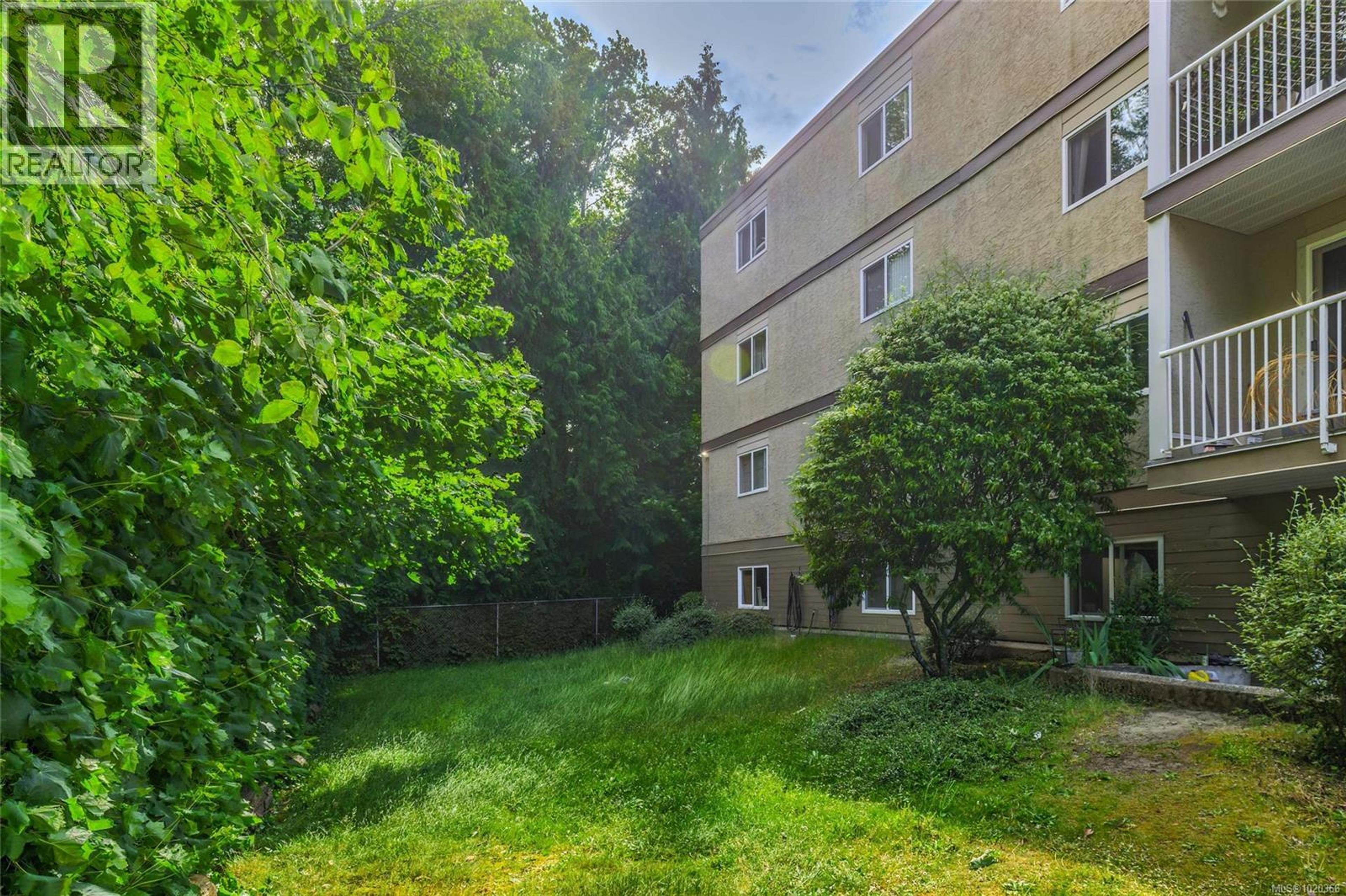 1187 Seafield Cres, Nanaimo - Exteriors - Photo 2