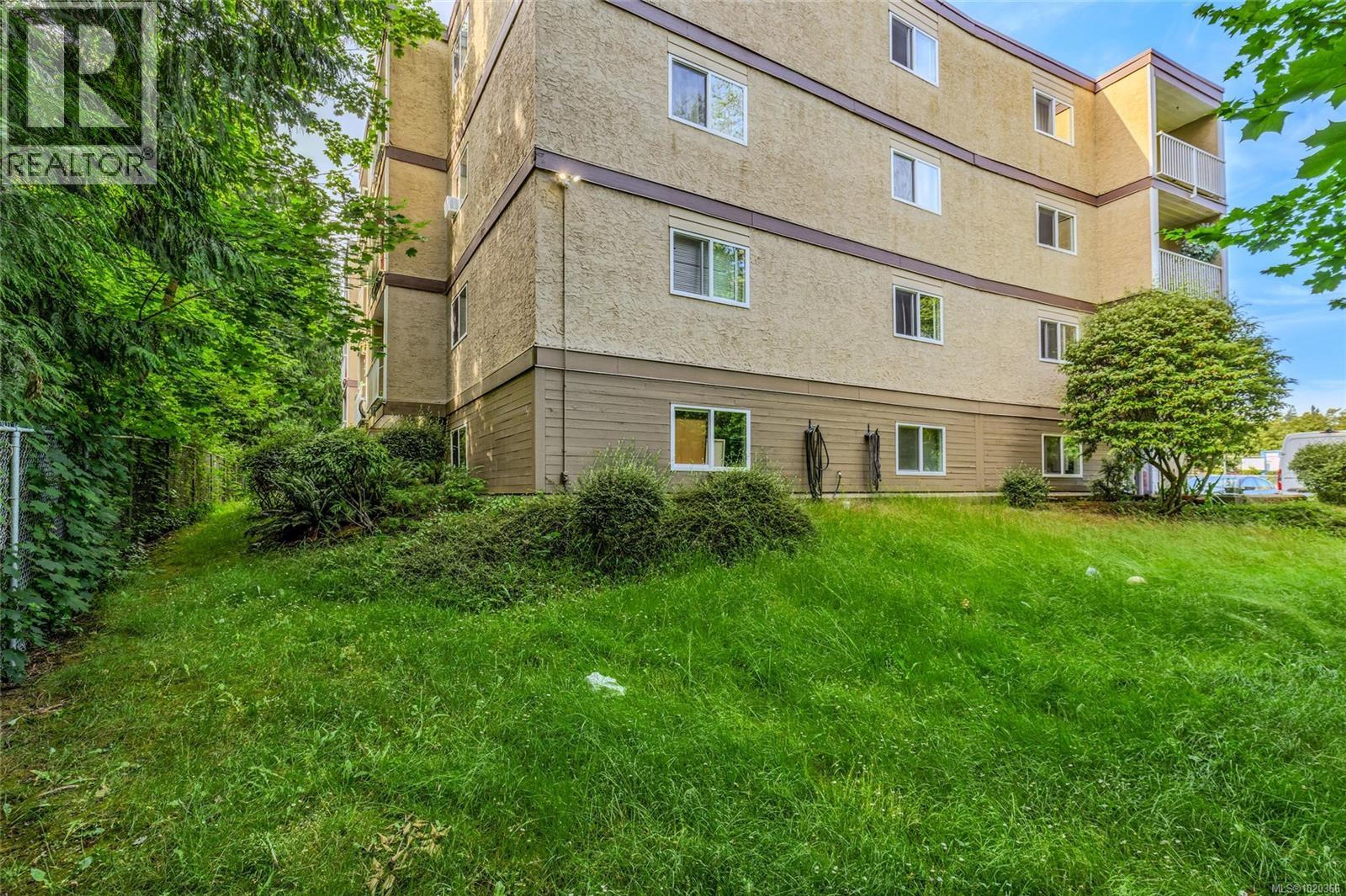 1187 Seafield Cres, Nanaimo - Exteriors - Photo 3