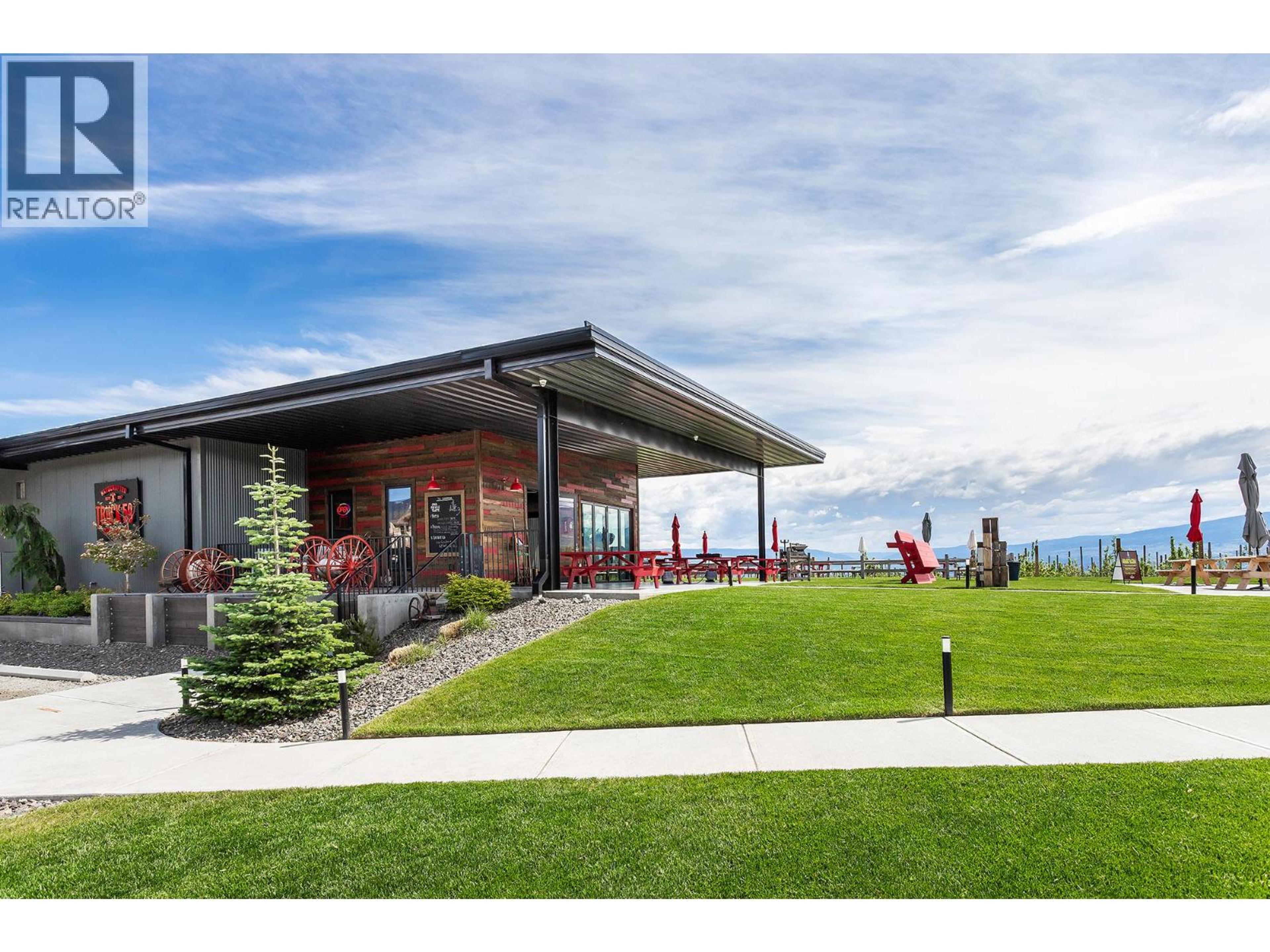 2433 Ingram Road, West Kelowna - Exteriors - Photo 4