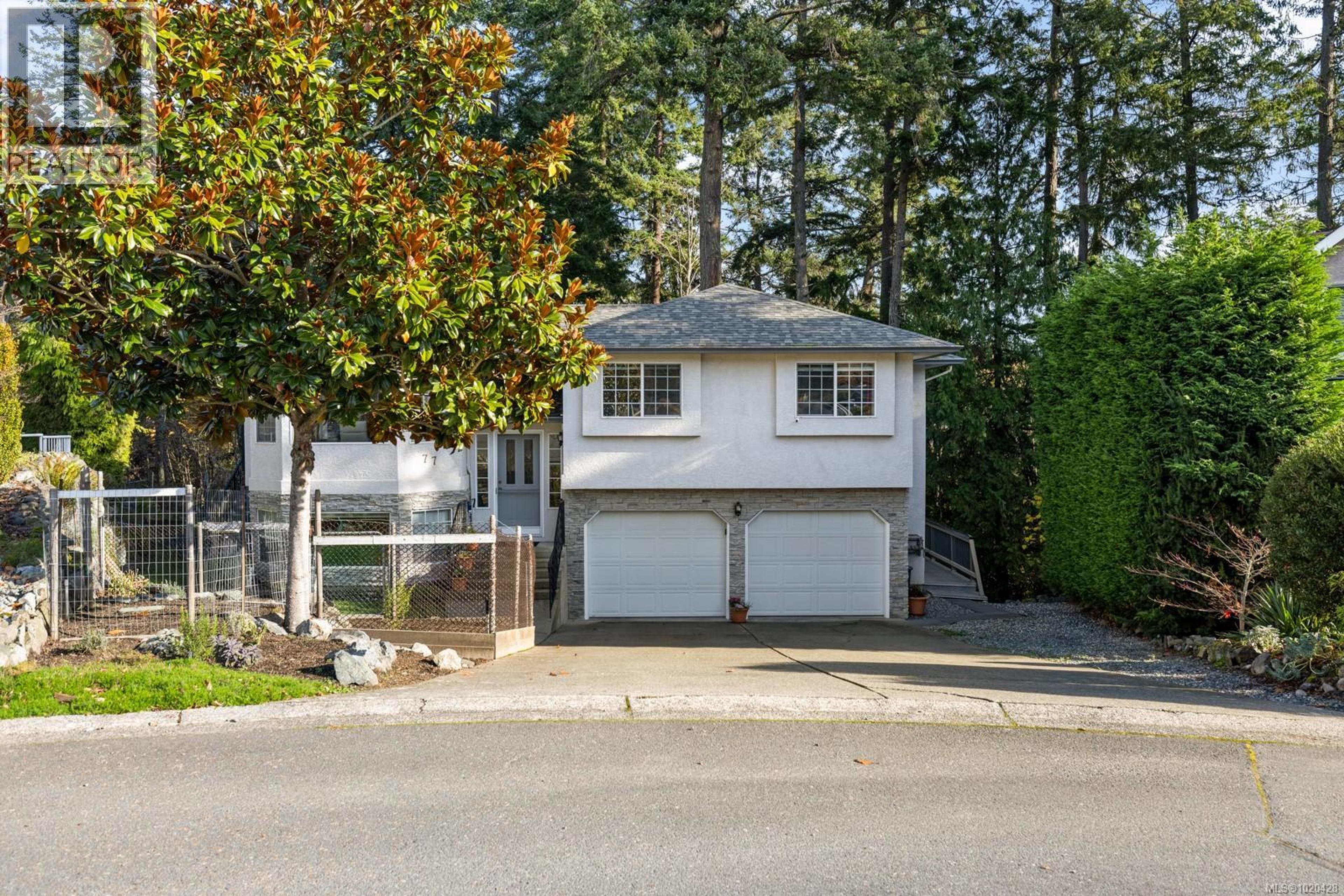 77 Chilco Ridge Pl, View Royal - Exteriors - Photo 3