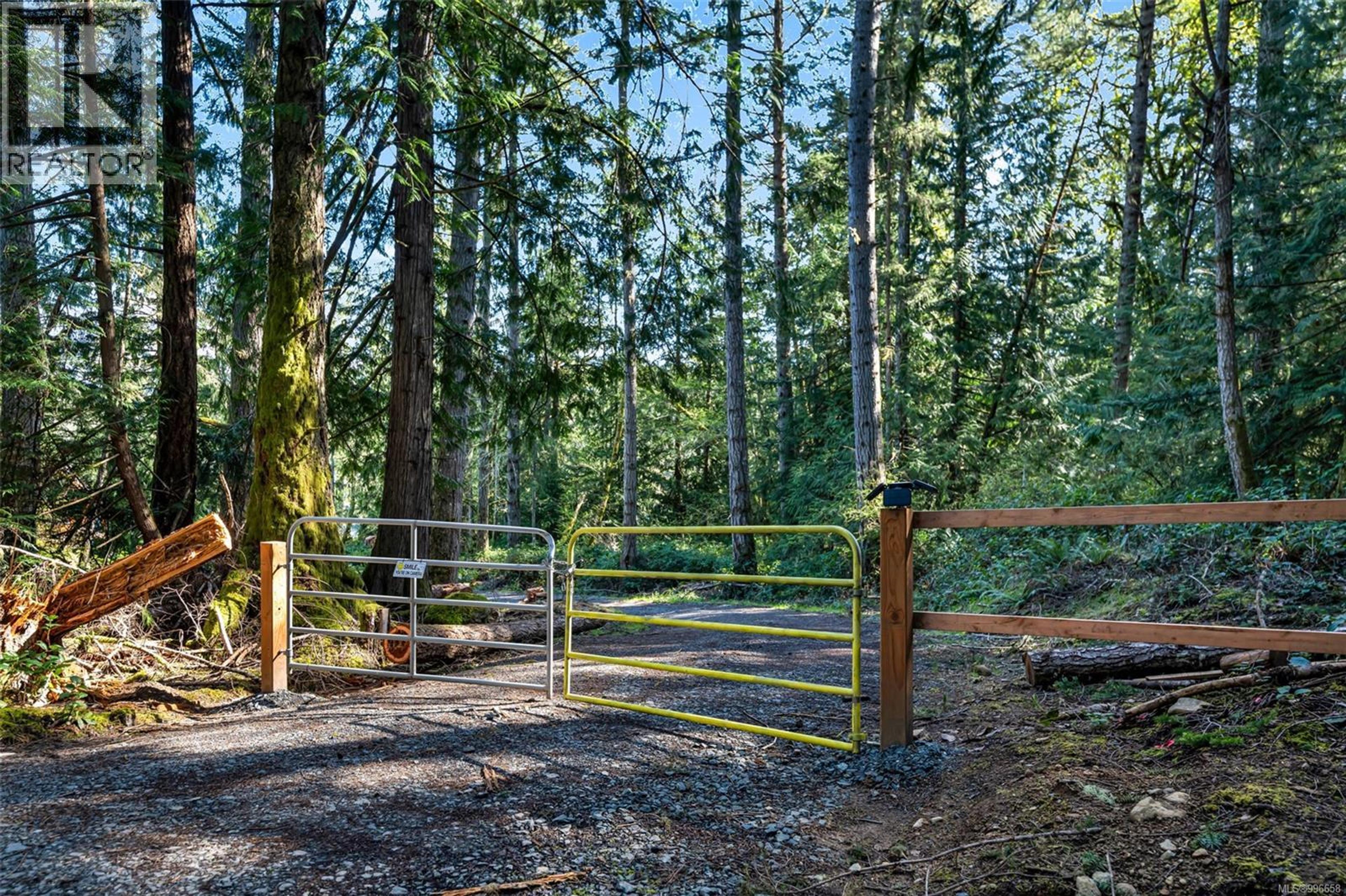 998 Gillespie Rd, Sooke - Exteriors - Photo 5