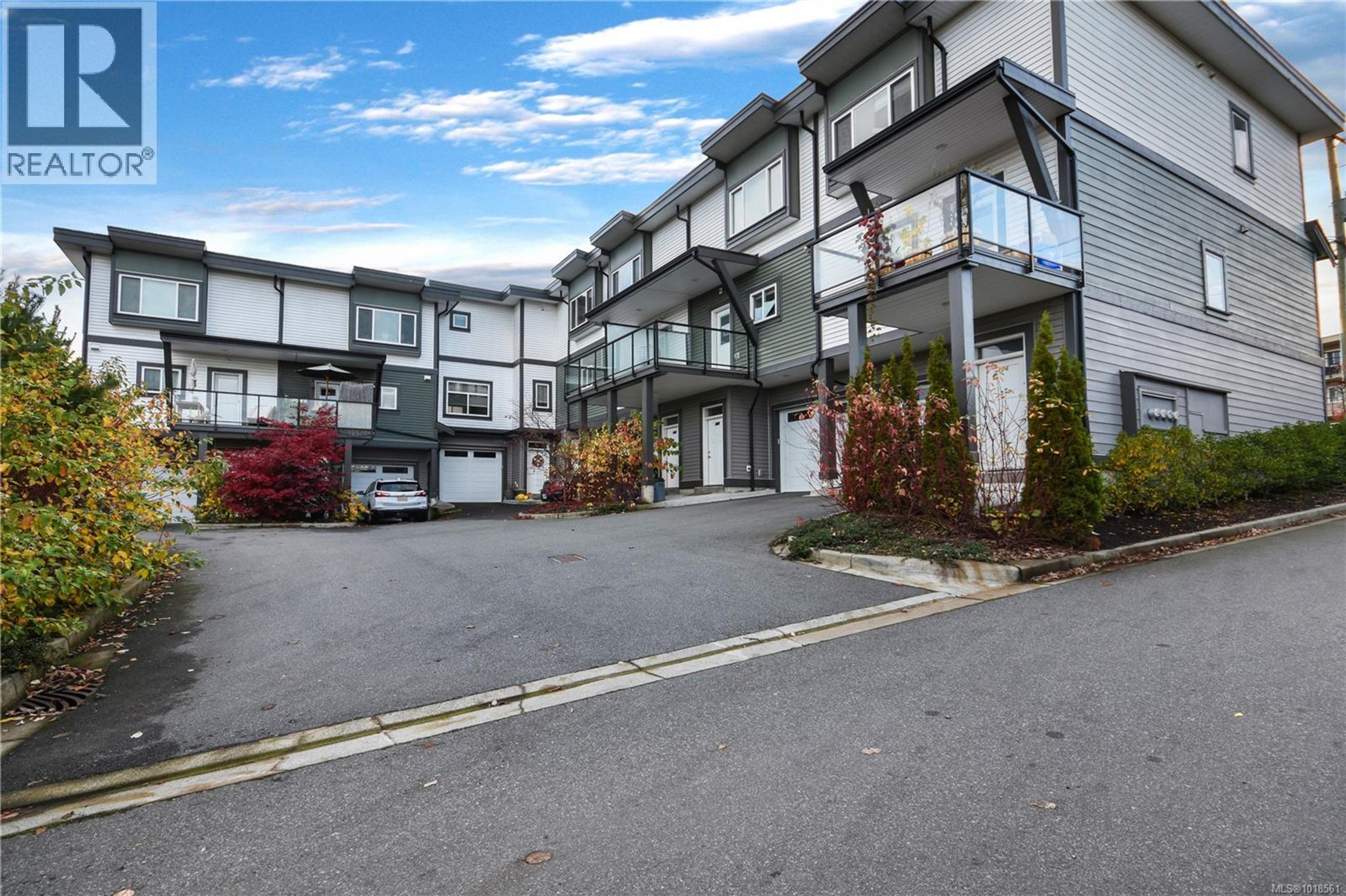 253 Victoria Rd, Nanaimo - Exteriors - Full Complex View - Photo 4
