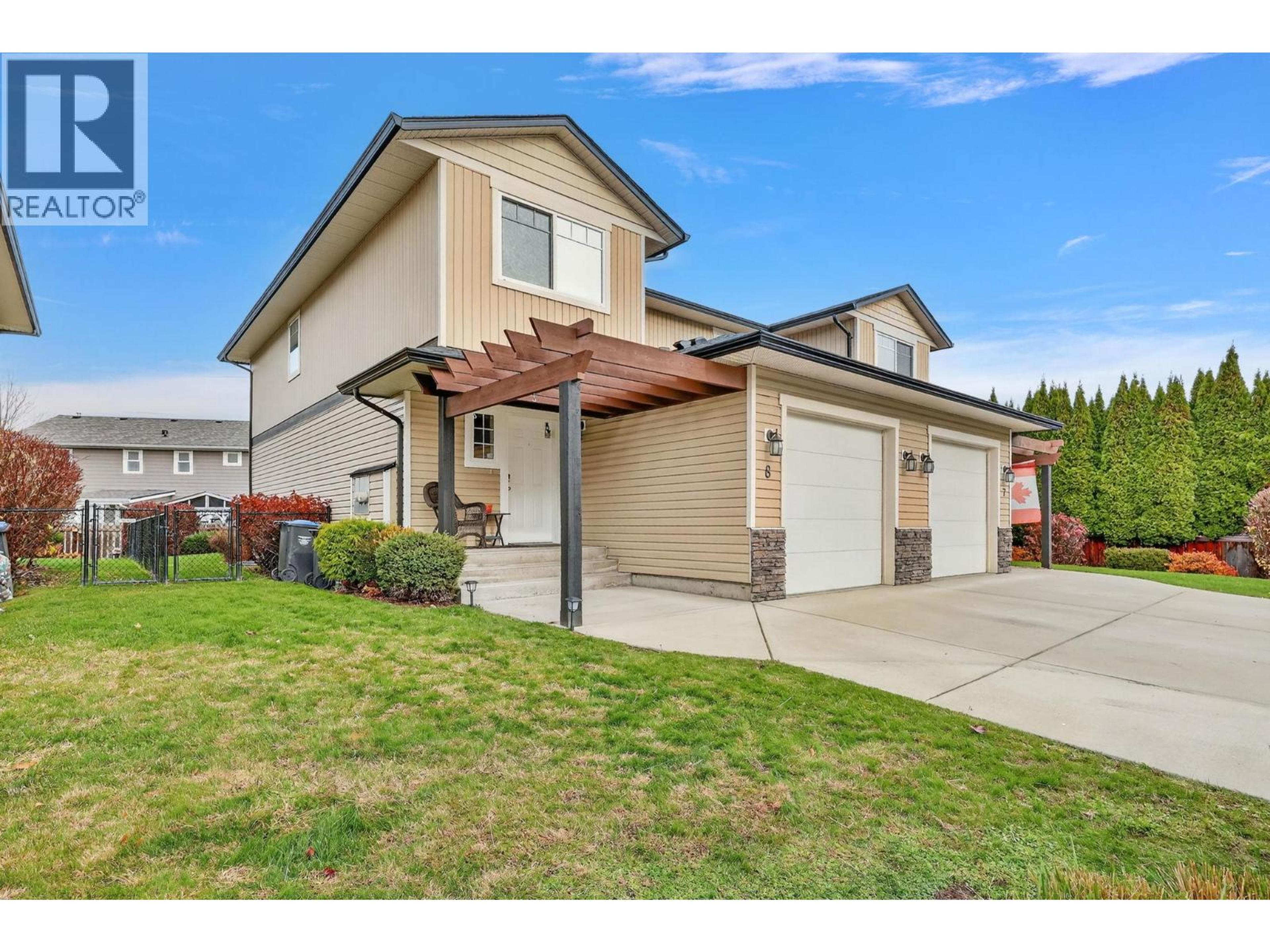 180 McCurdy Road, Kelowna - Exteriors - Photo 2