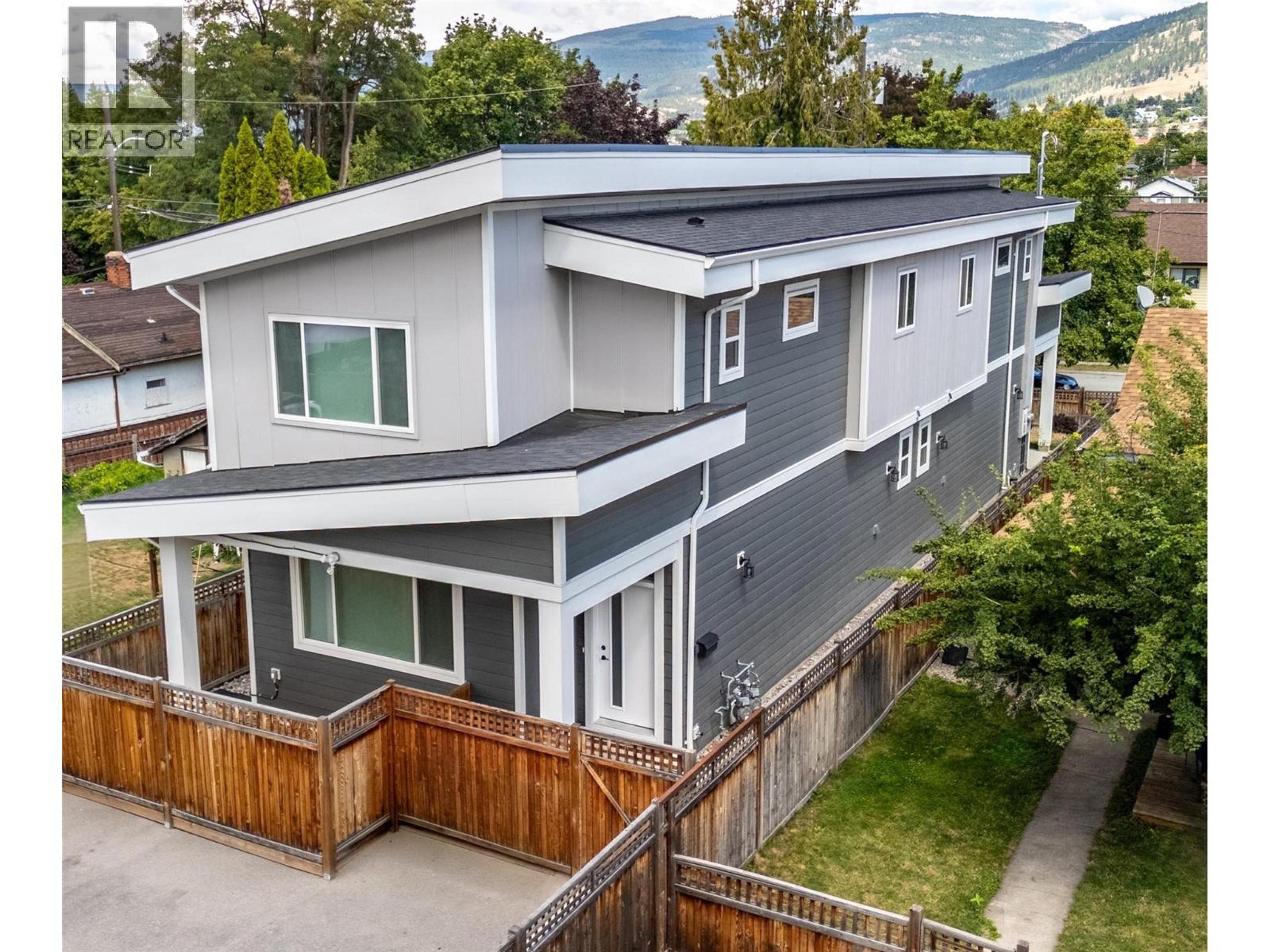 453 MAURICE Street, Penticton - Exteriors - Drone/Aerial View - Photo 3