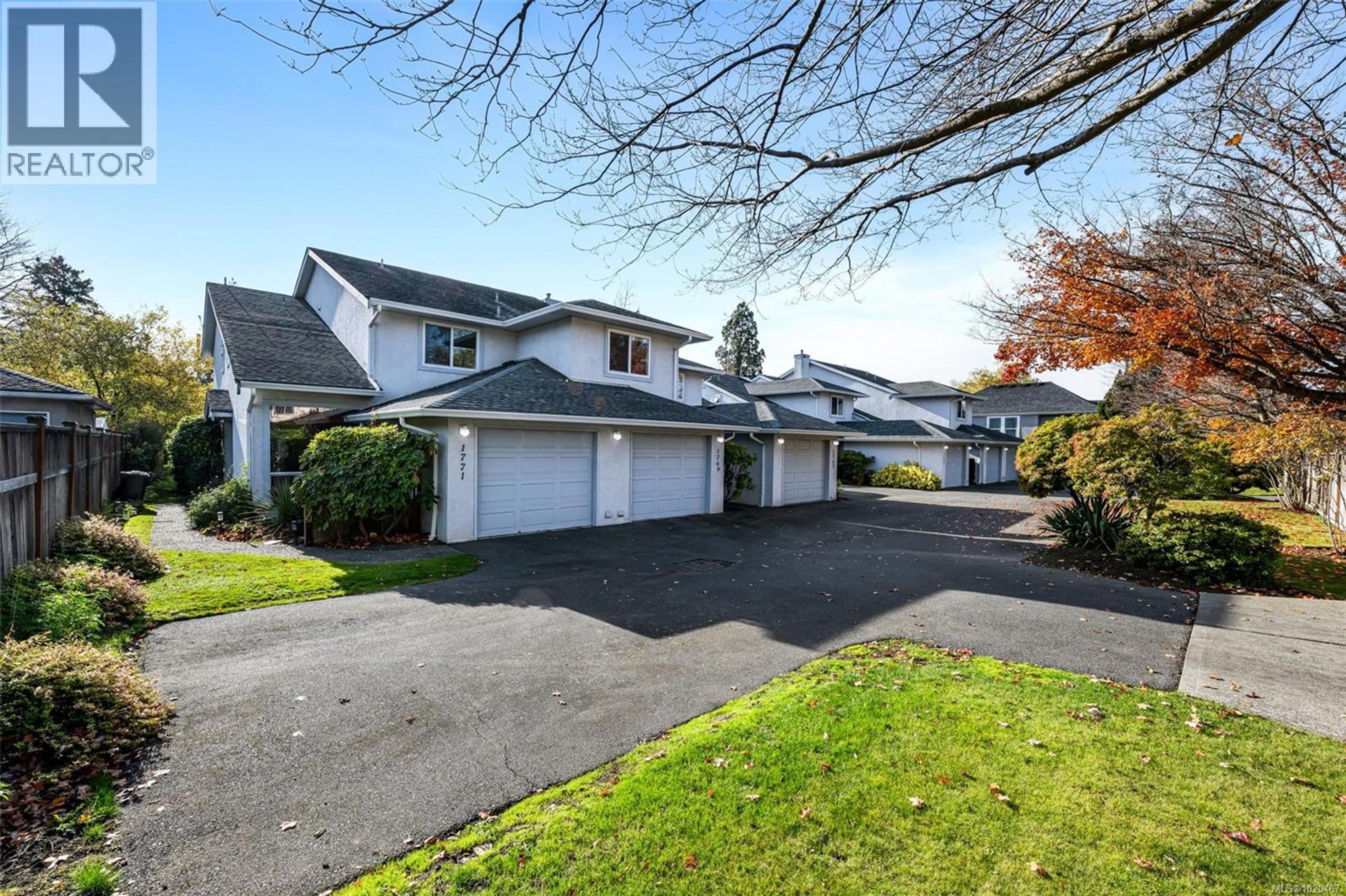 1769 Bay St, Victoria - Exteriors - Full Complex View - Photo 1