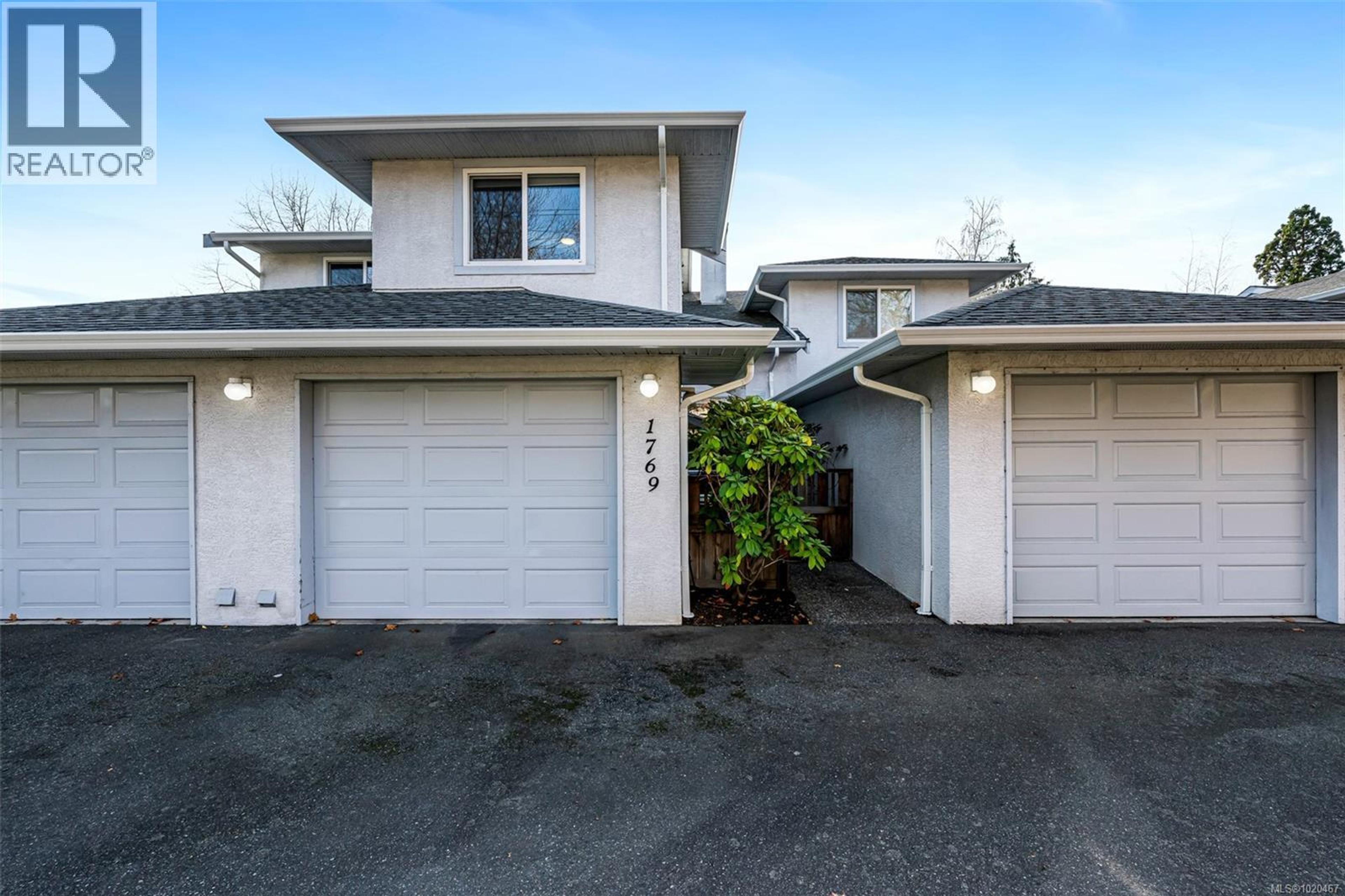 1769 Bay St, Victoria - Exteriors - Photo 2