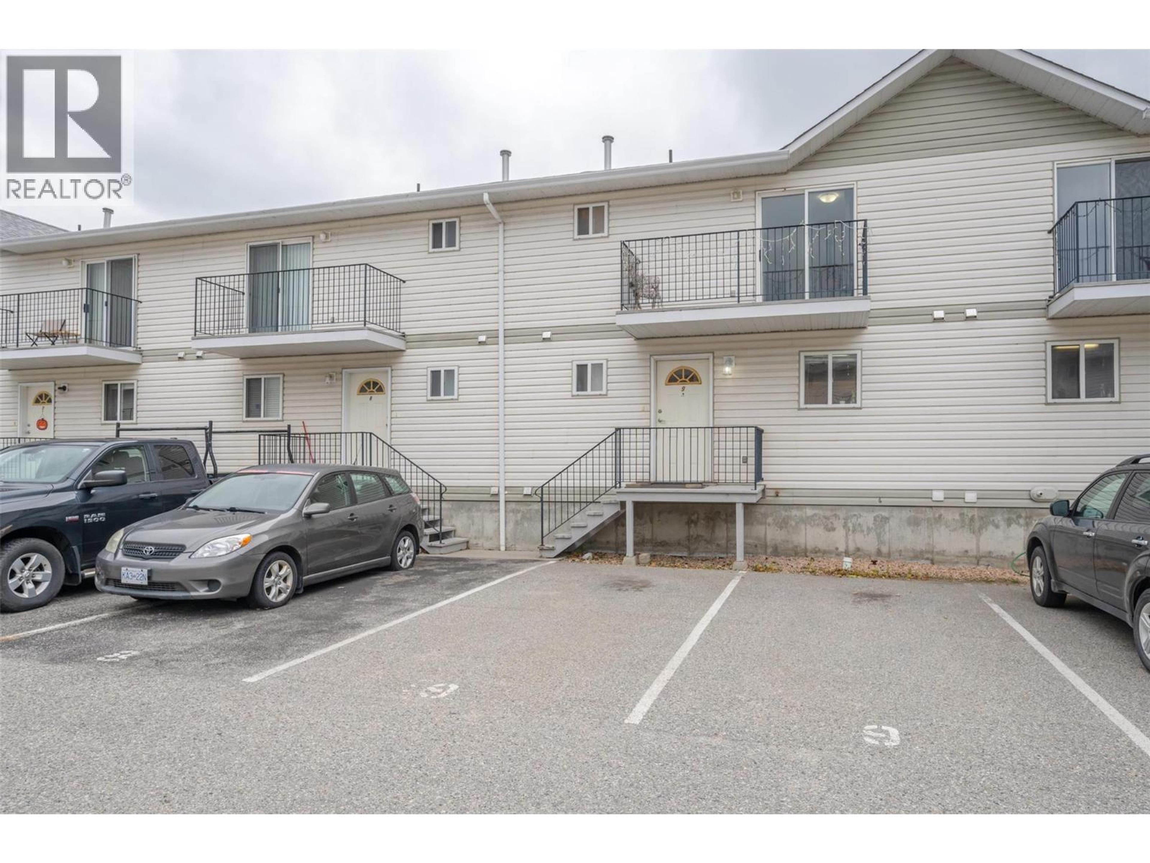 1020 Cedar Street, Okanagan Falls - Exteriors - Photo 3