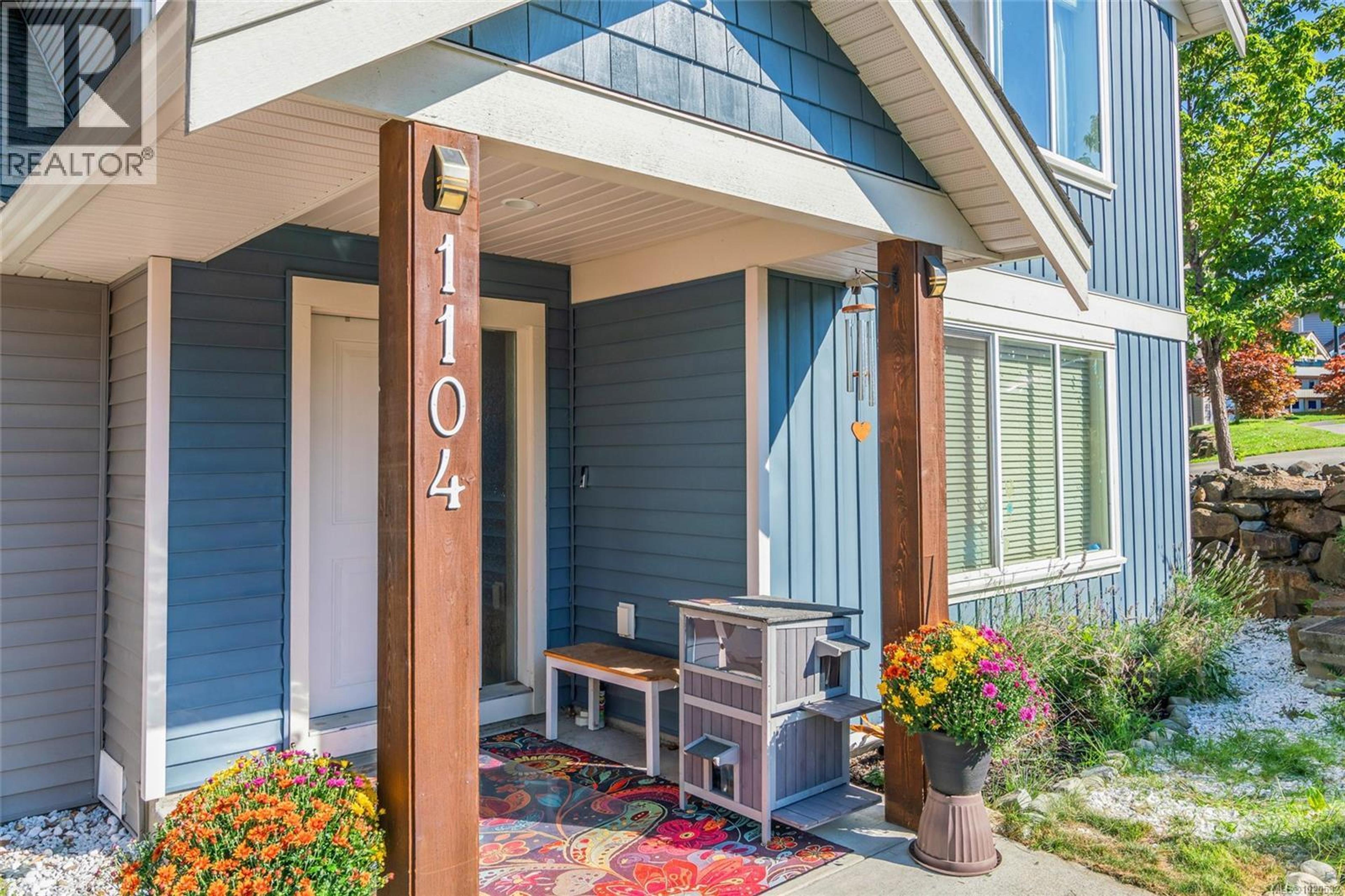 1104 Timberwood Dr, Nanaimo - Exteriors - Photo 1