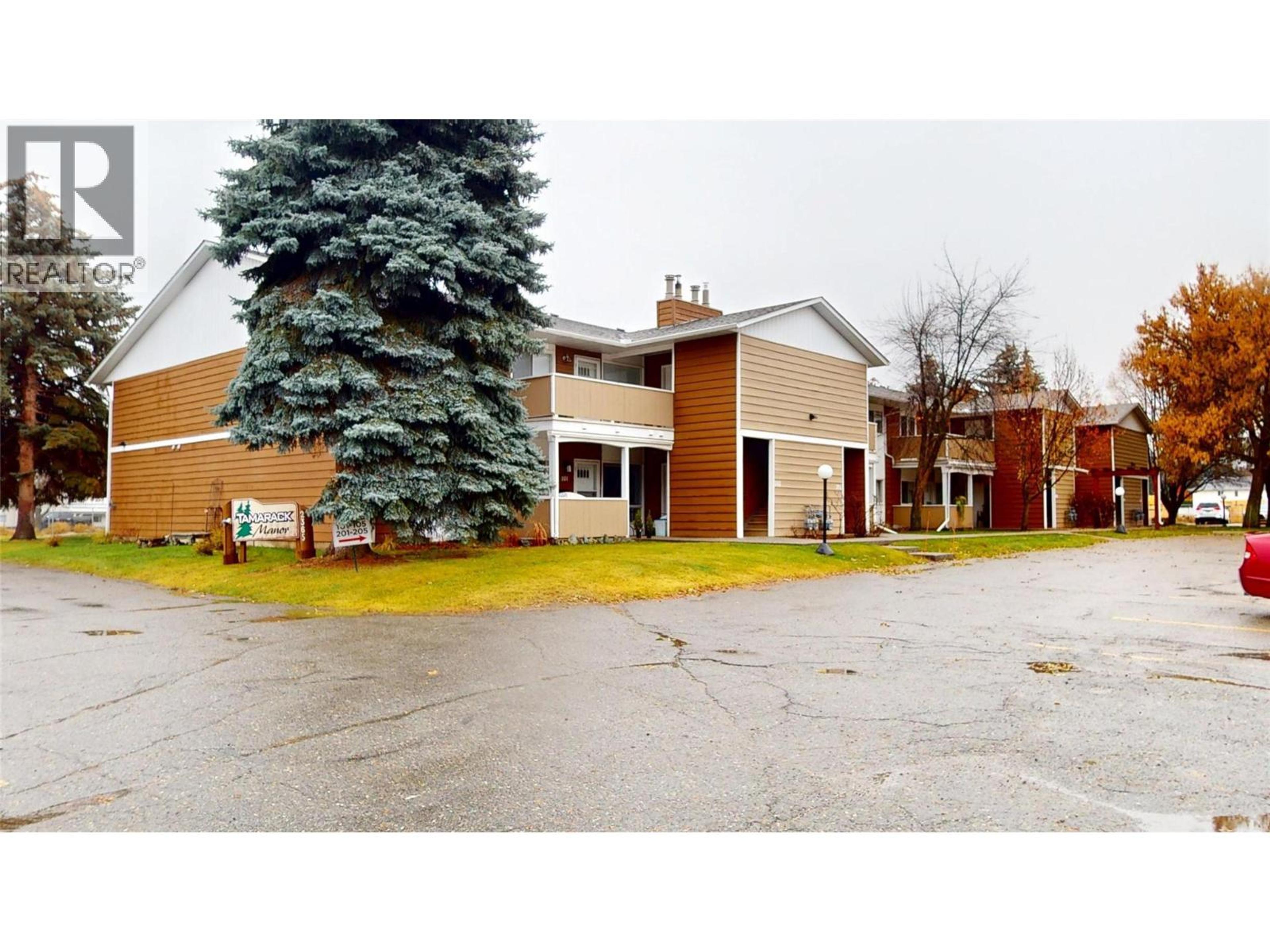 2365 12 Street N, Cranbrook - Exteriors - Full Complex View - Photo 1