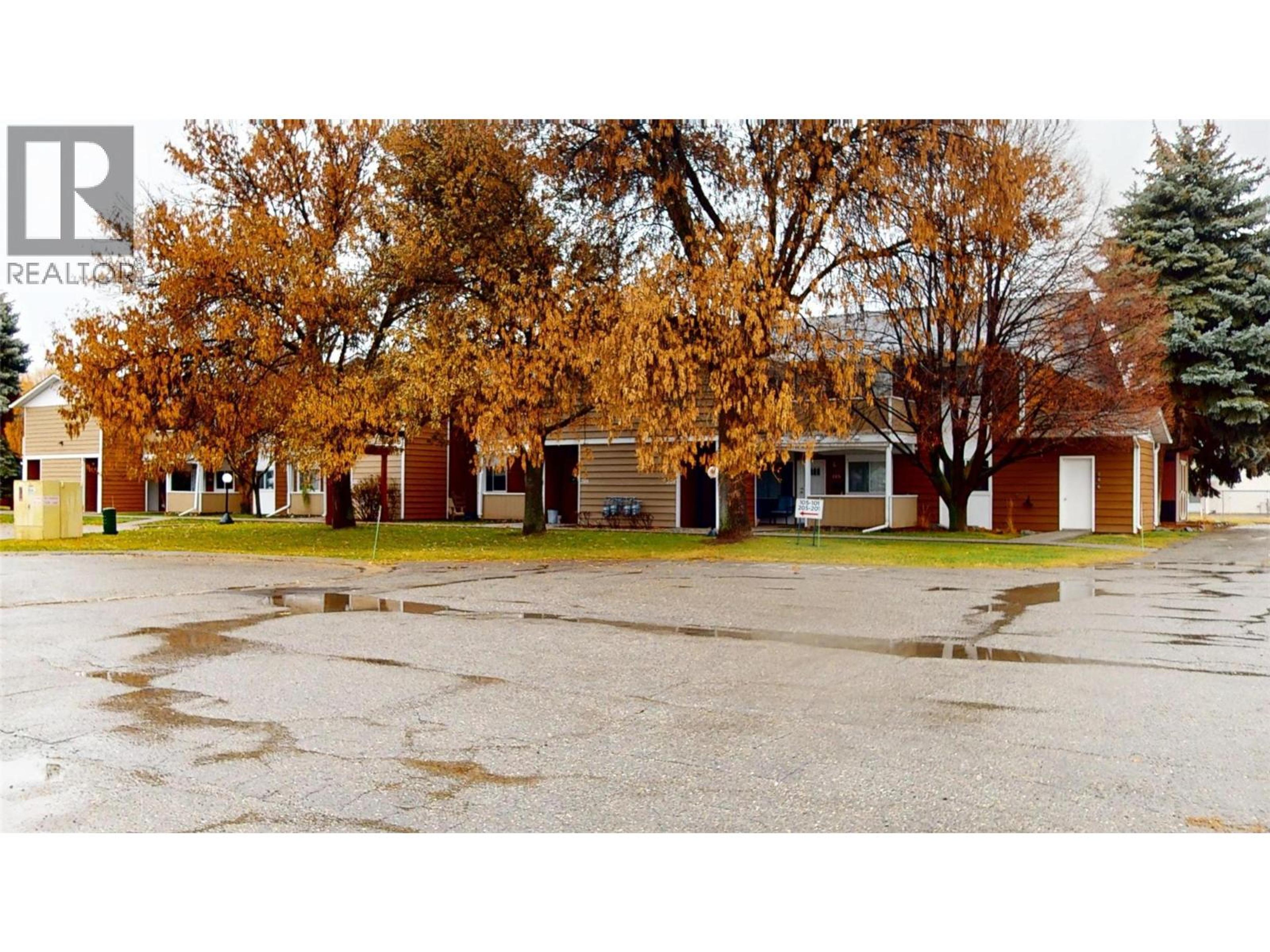 2365 12 Street N, Cranbrook - Exteriors - Full Complex View - Photo 2