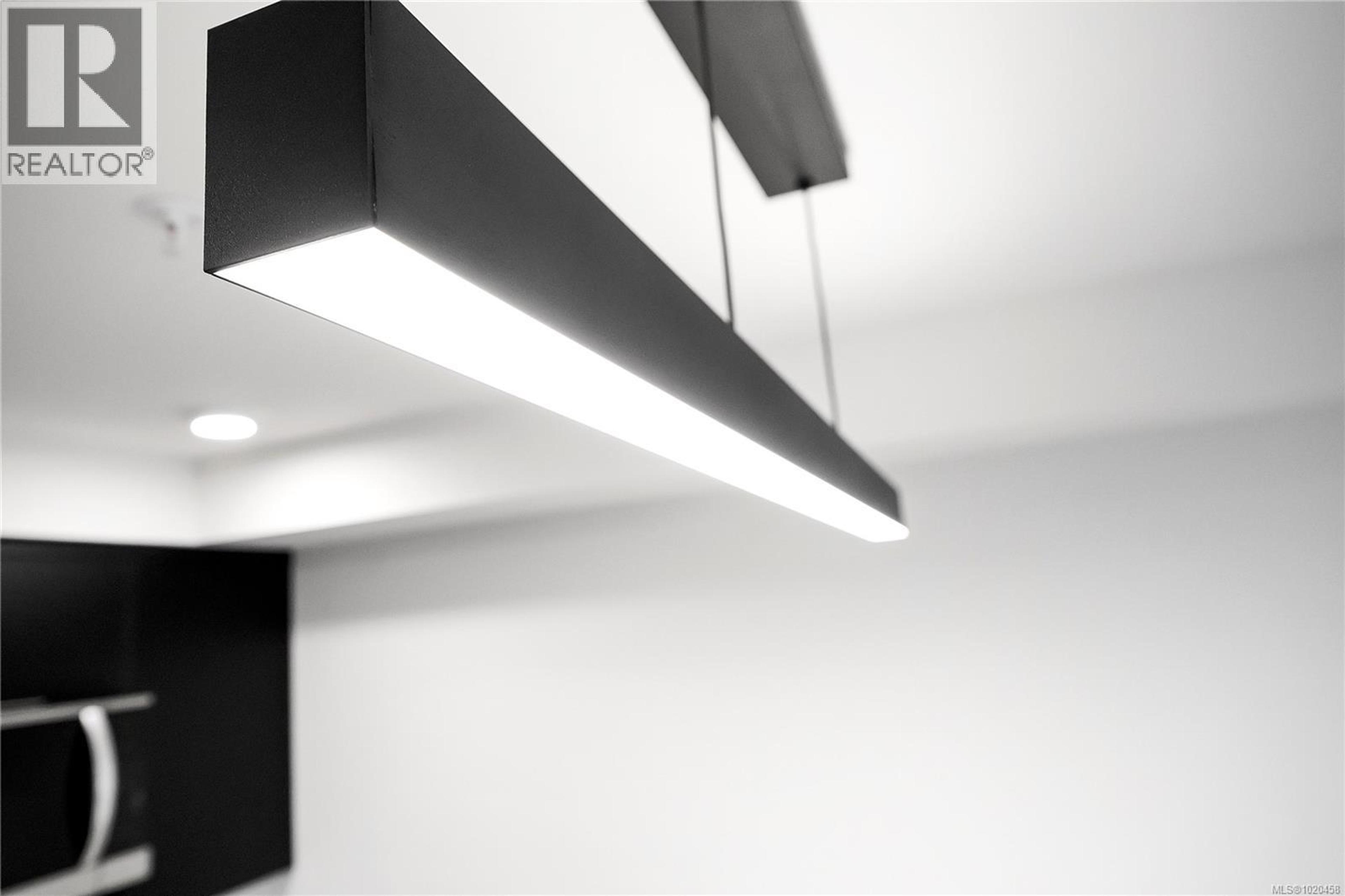 #505 45 HALIBURTON ST - 11