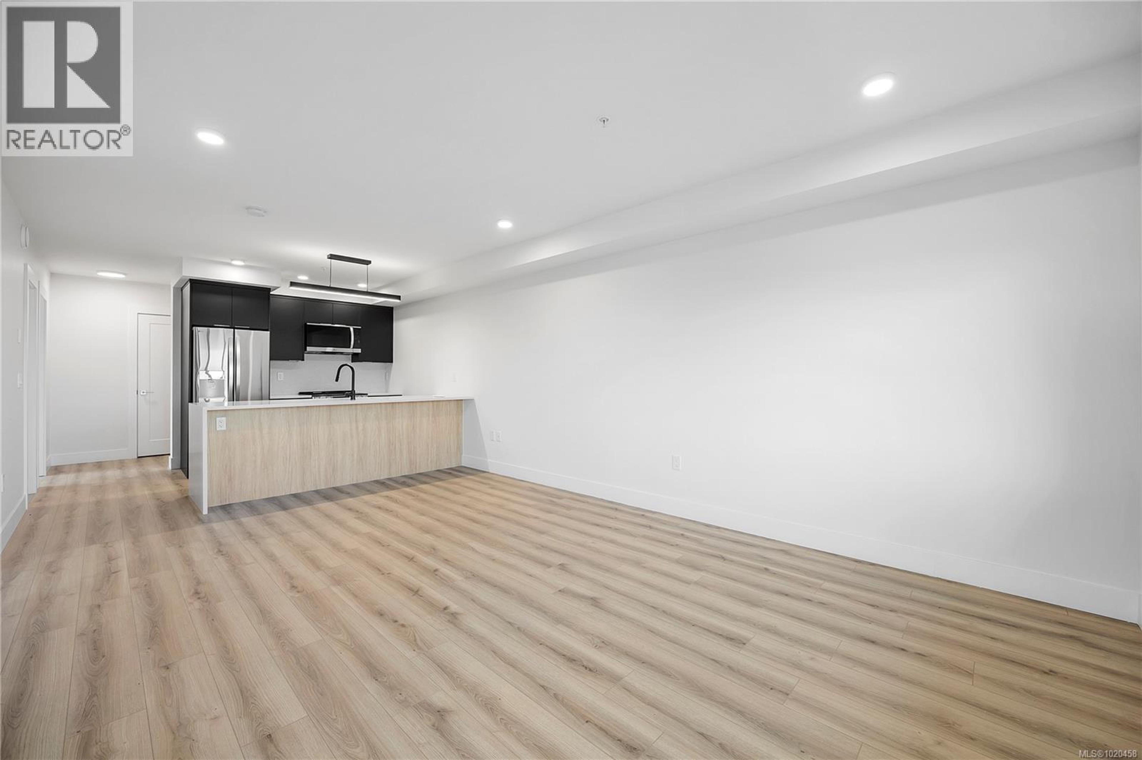 #505 45 HALIBURTON ST - 13