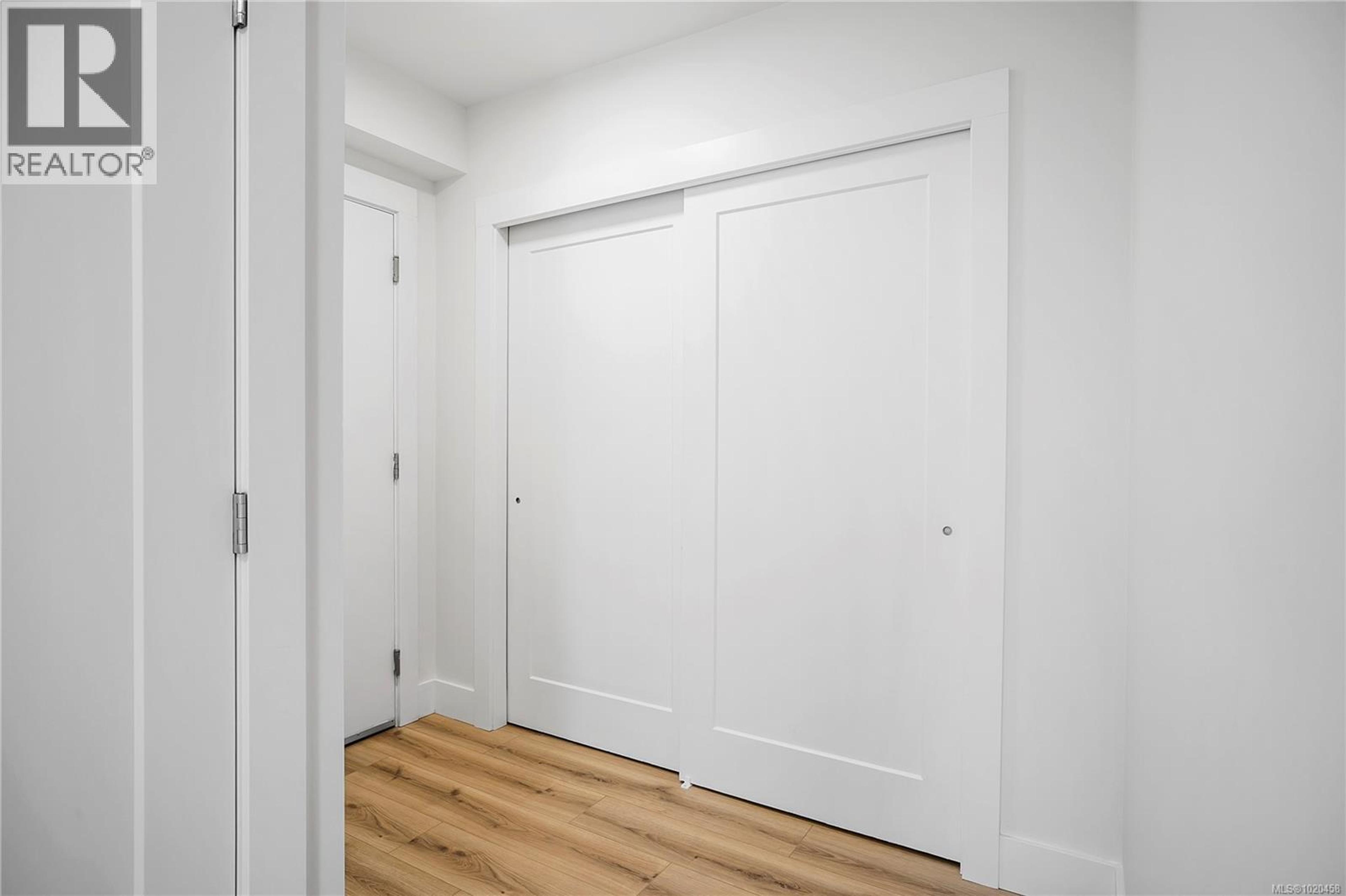 #505 45 HALIBURTON ST - 32