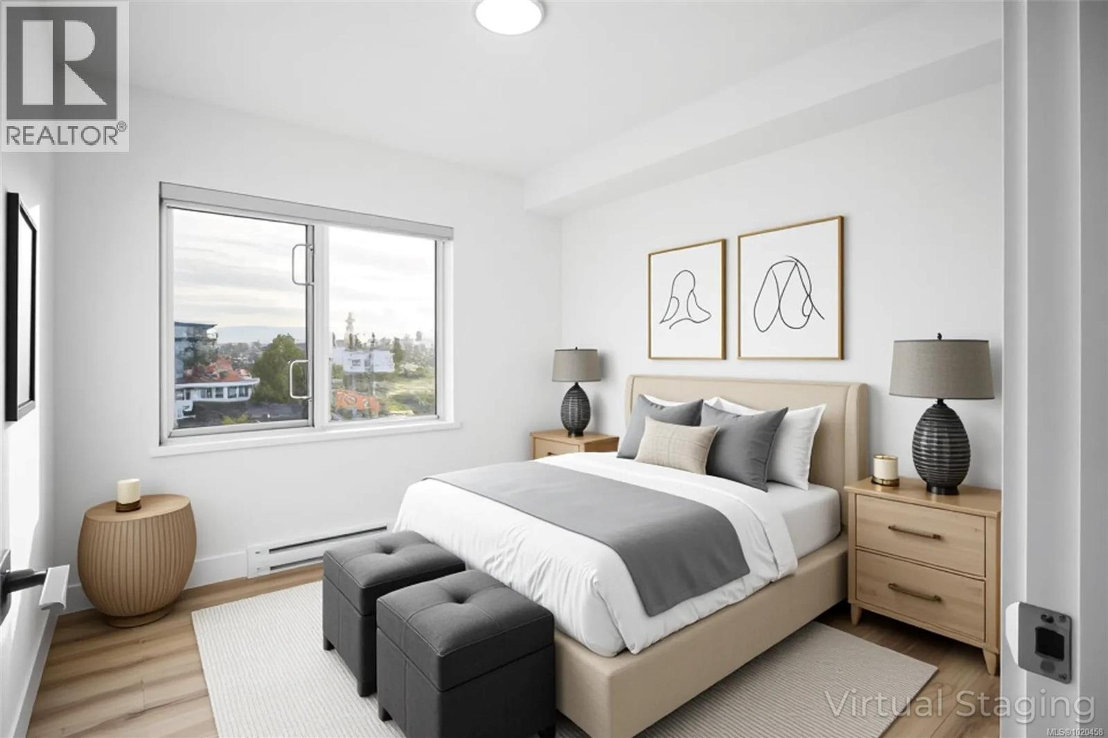 #505 45 HALIBURTON ST - 33