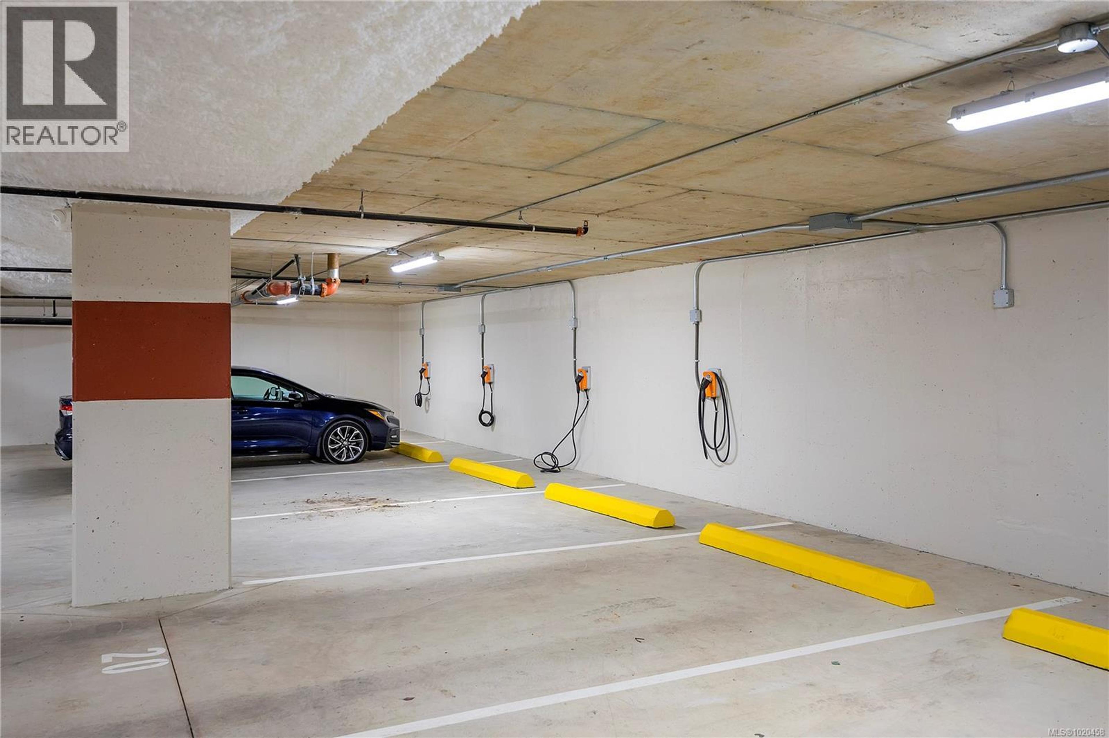 #505 45 HALIBURTON ST - 44