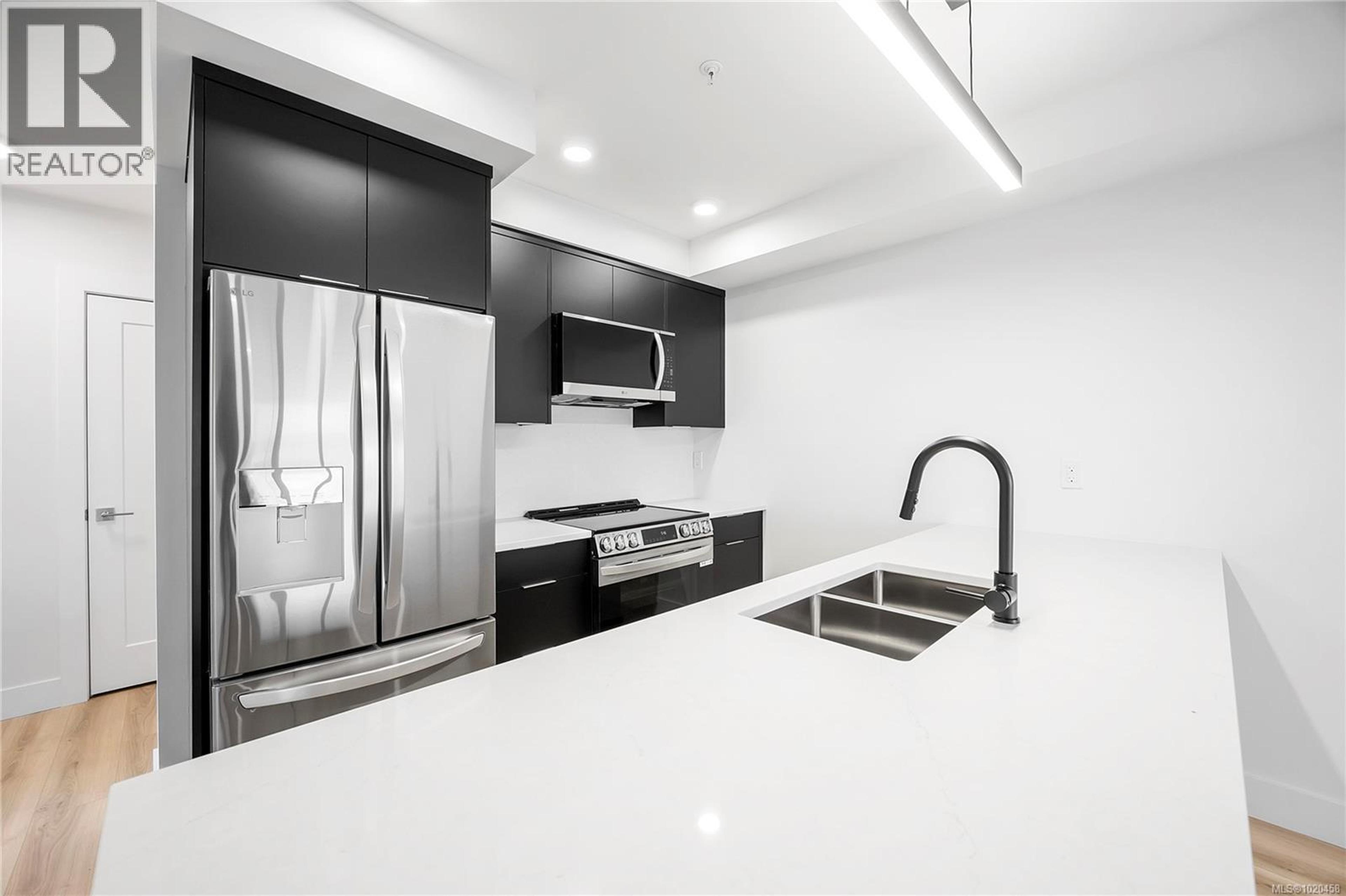 #505 45 HALIBURTON ST - 5