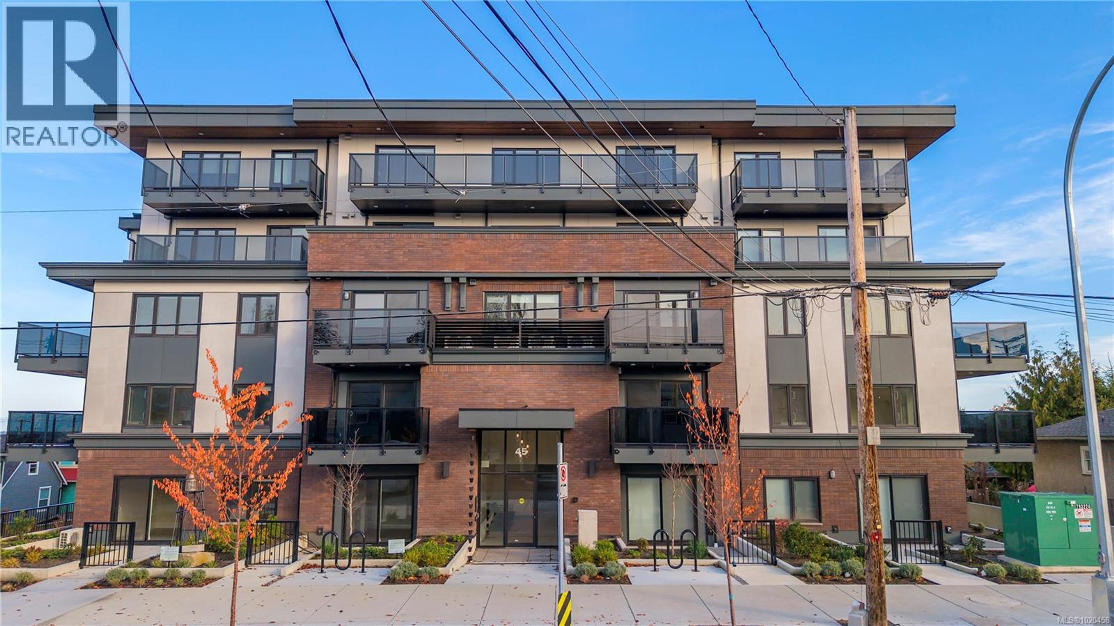 #505 45 HALIBURTON ST - 52