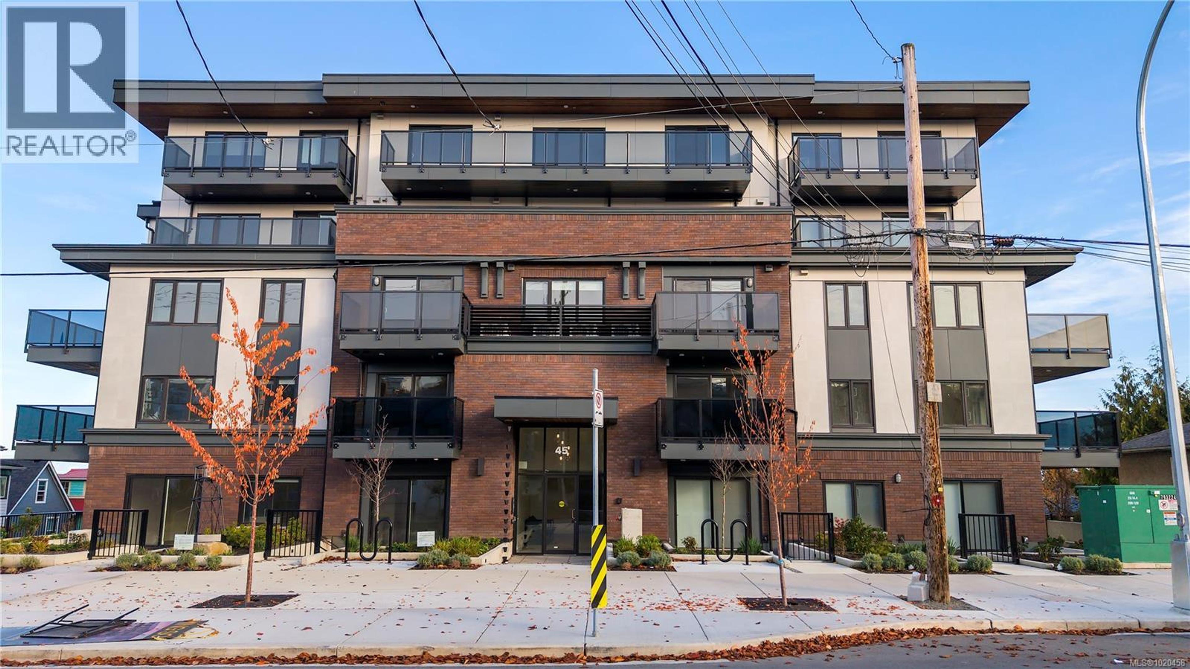 #505 45 HALIBURTON ST - 53