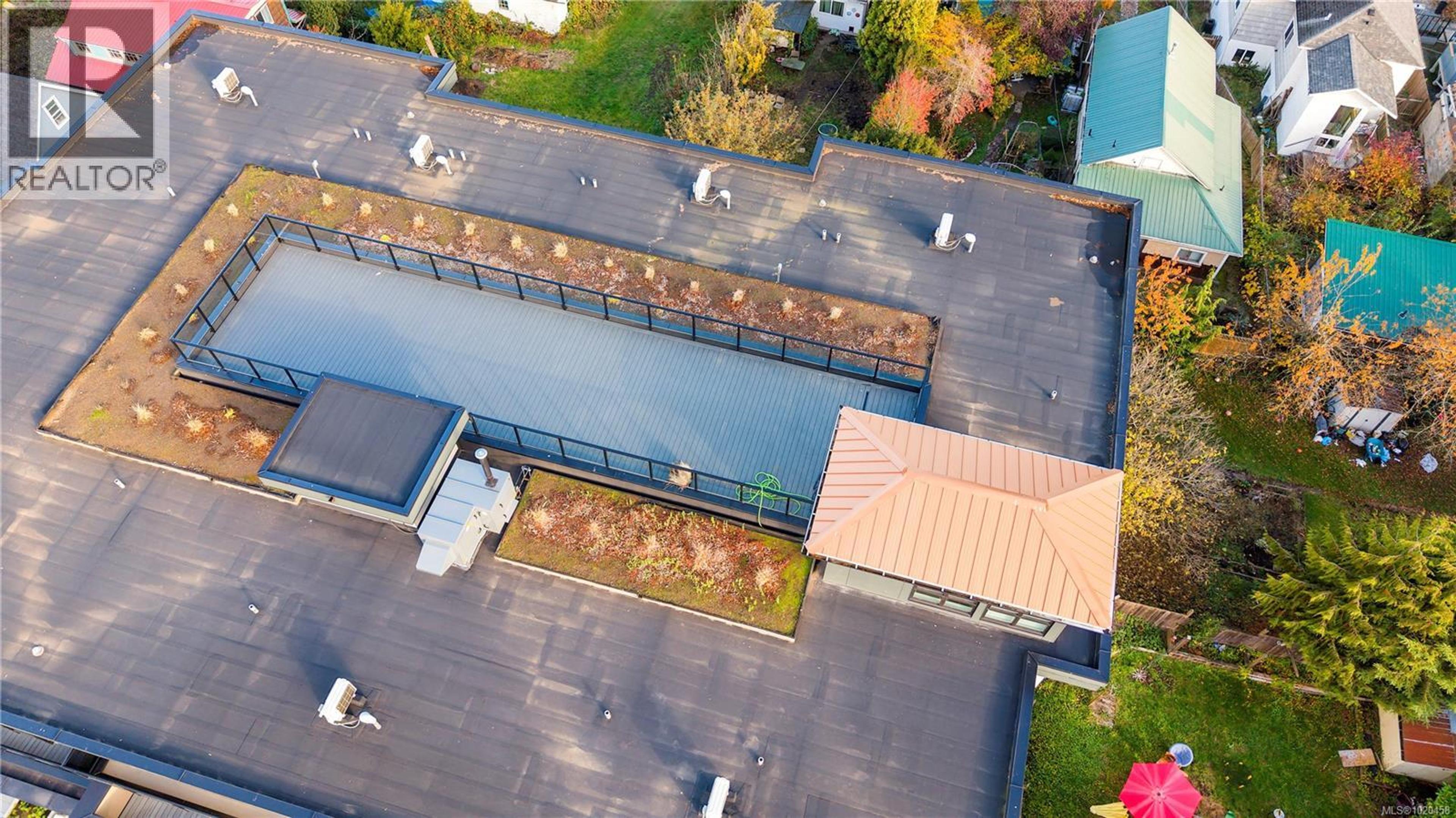 #505 45 HALIBURTON ST - 54