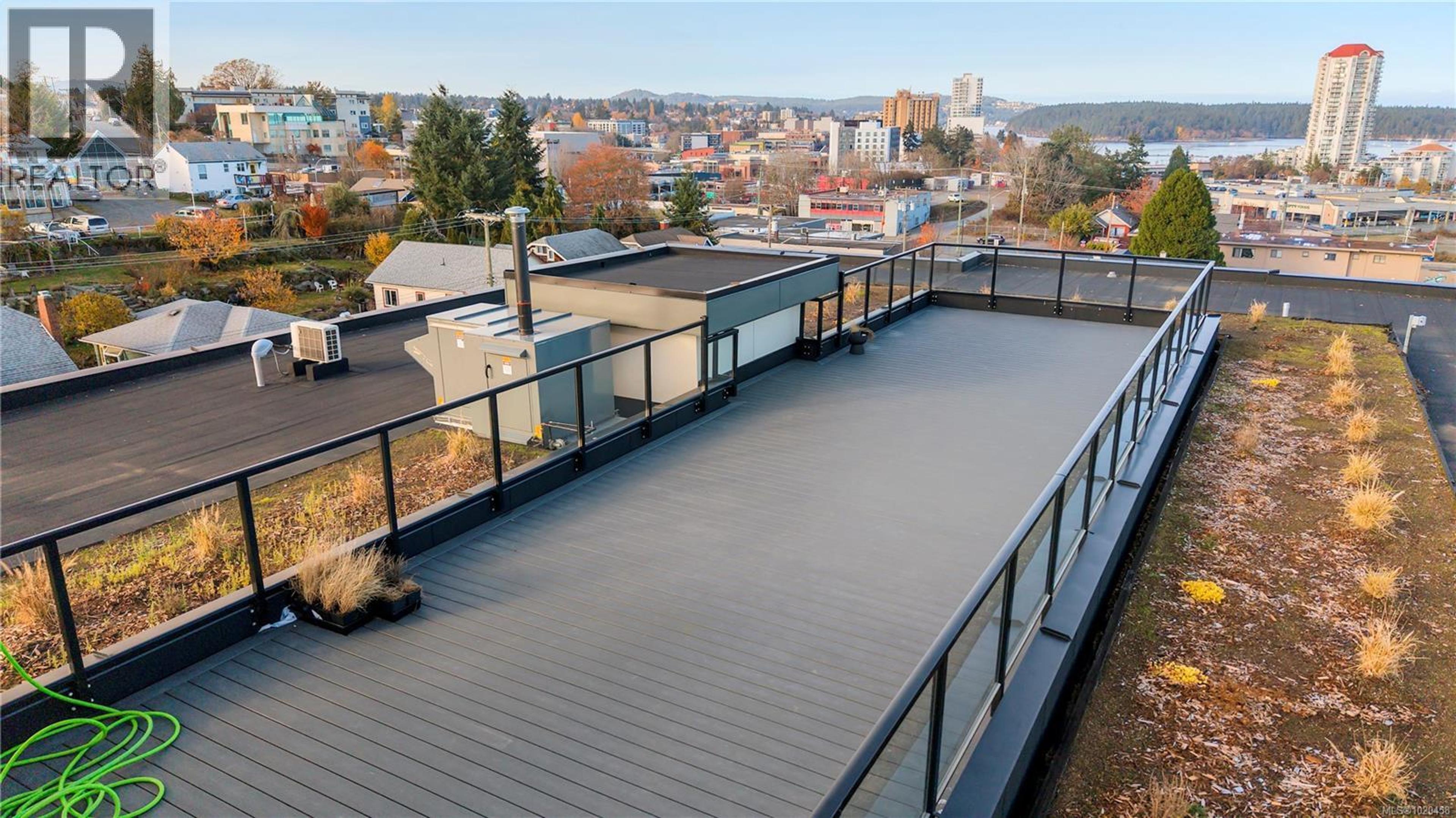 #505 45 HALIBURTON ST - 56