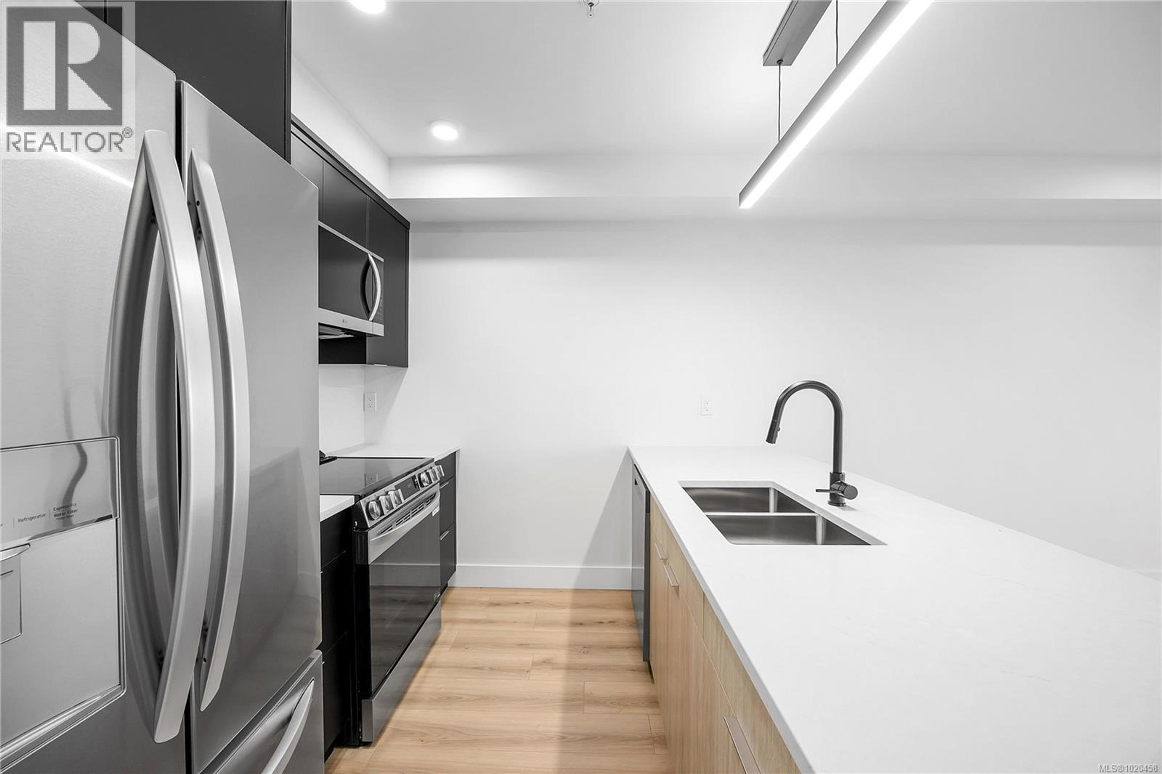 #505 45 HALIBURTON ST - 6