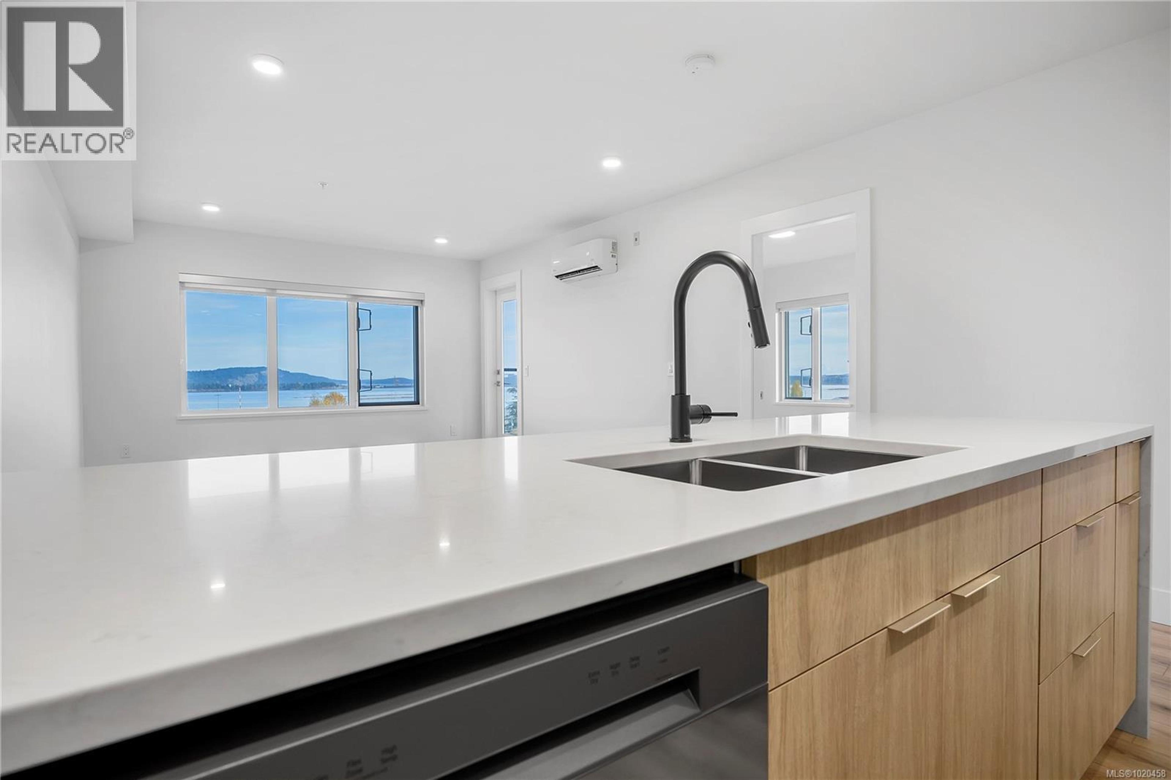 #505 45 HALIBURTON ST - 9