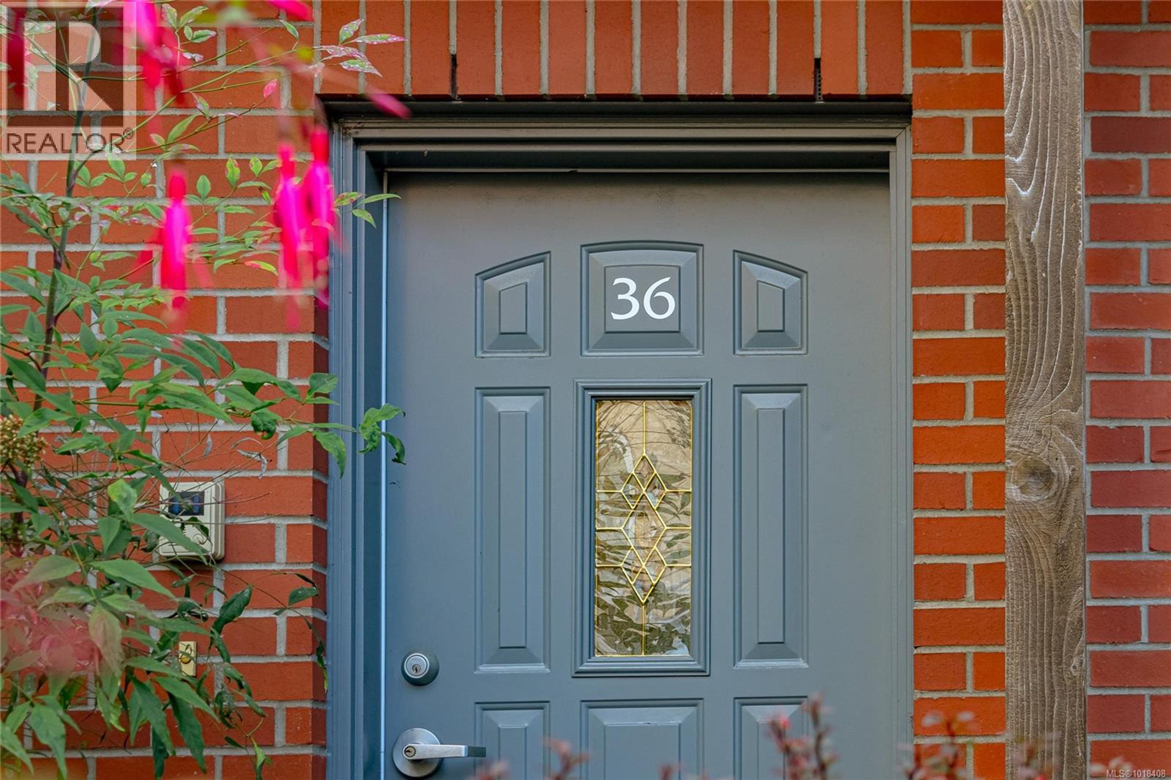 60 Dallas Rd, Victoria - Exteriors - Photo 5