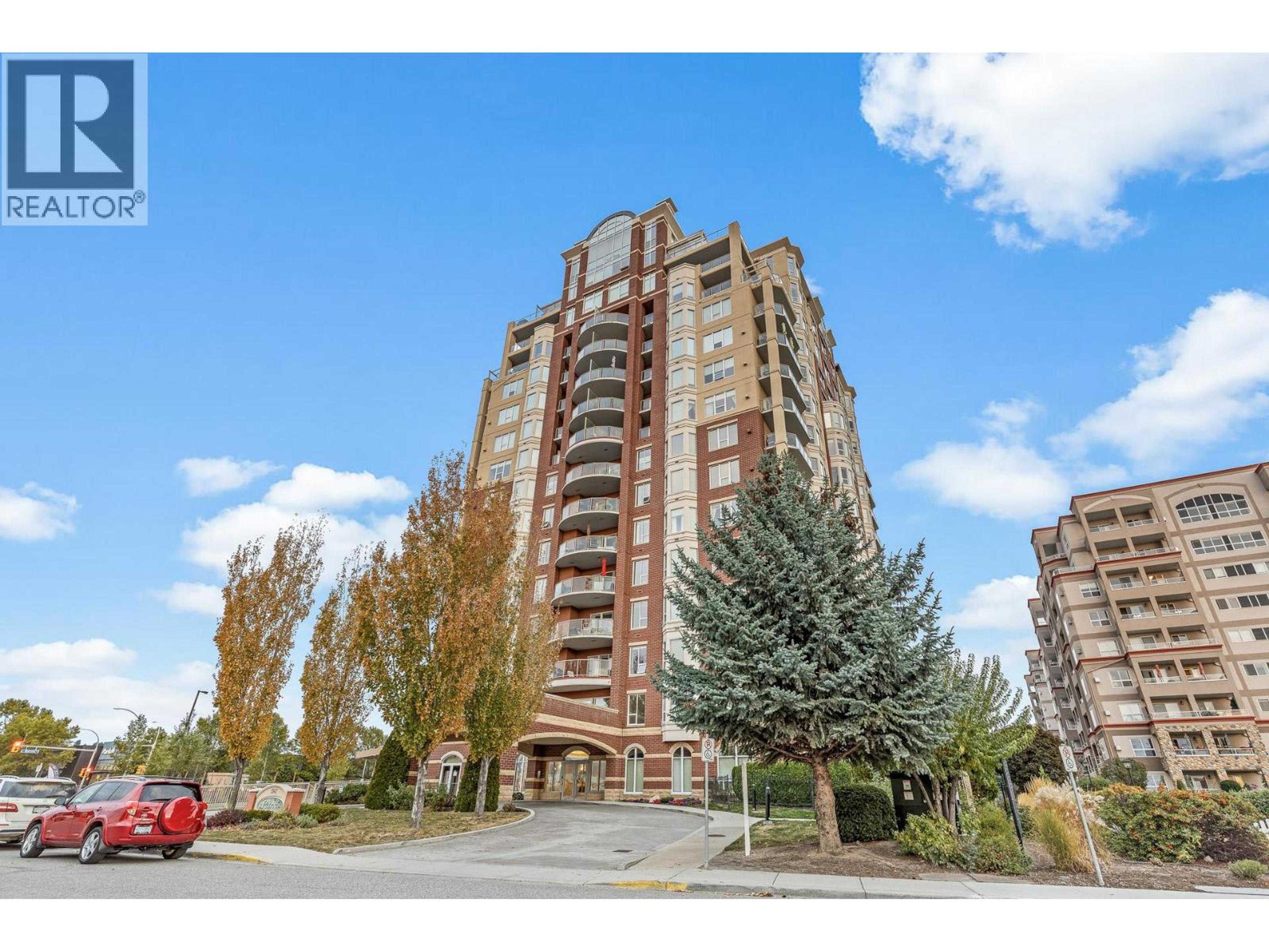 1947 Underhill Street, Kelowna - Exteriors - Photo 1