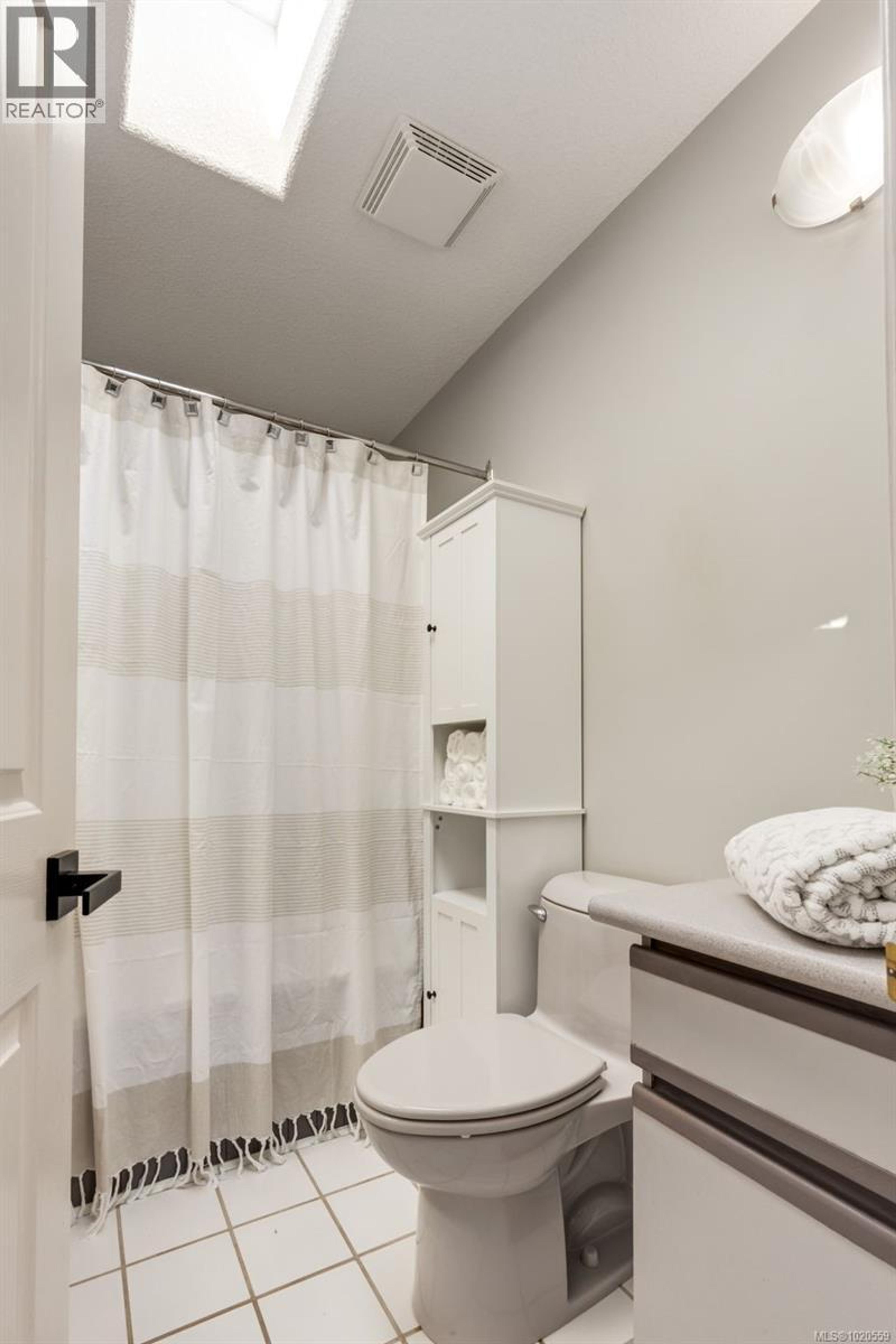 #402 55 DAWES ST - 32