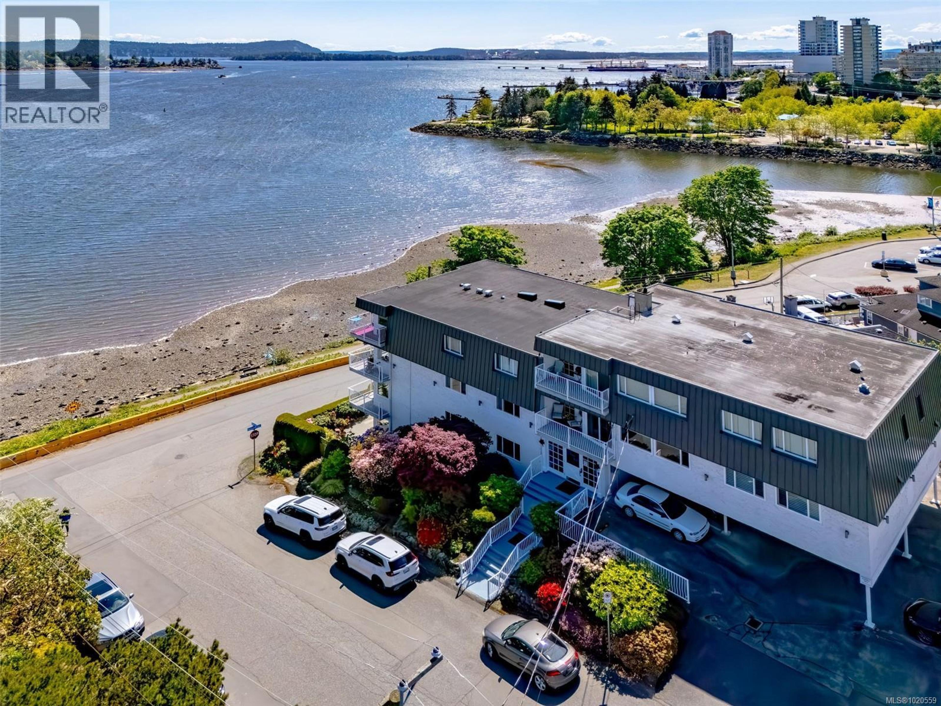 #402 55 DAWES ST - 39