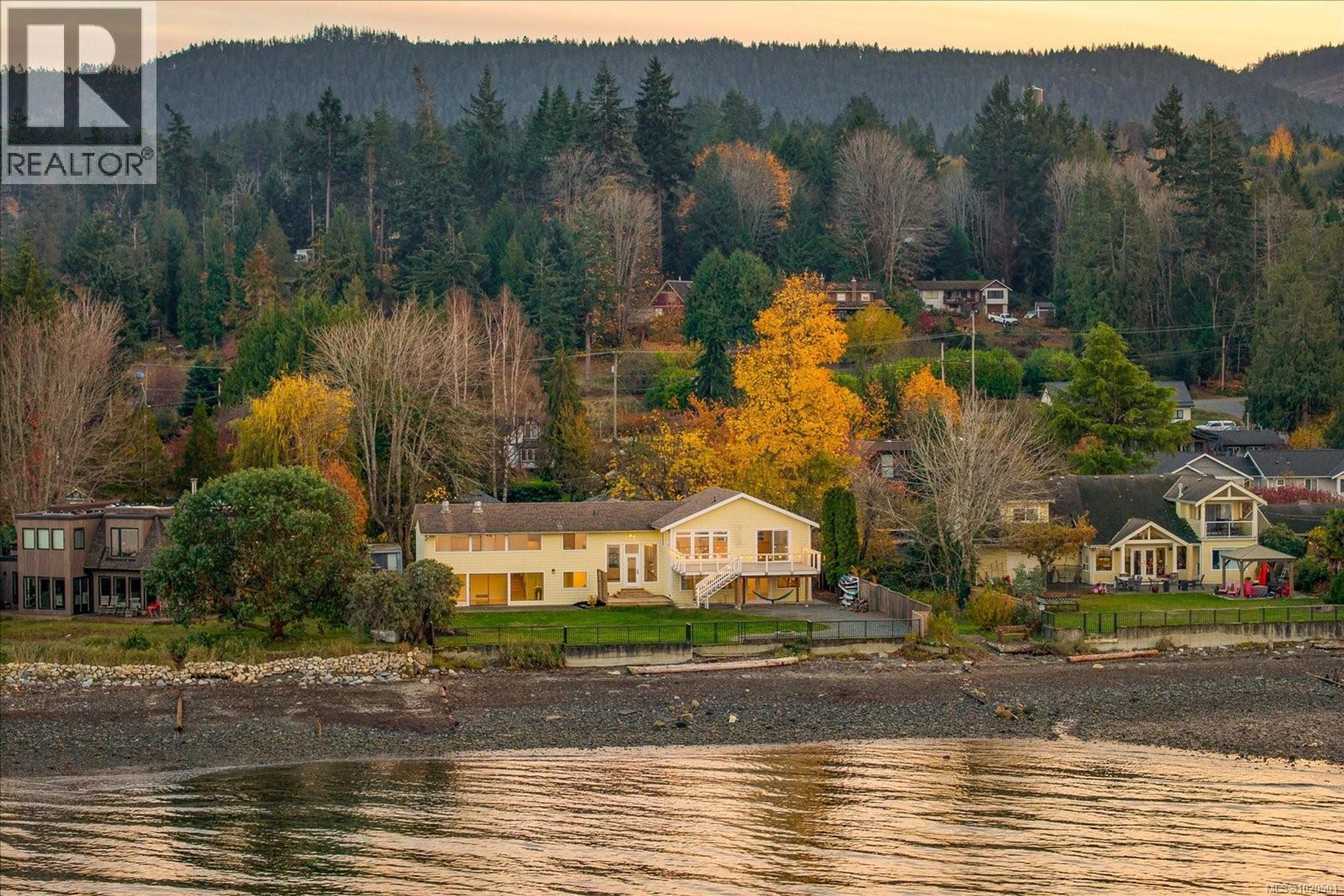 7850 SHANGRI-LA RD - Main Image